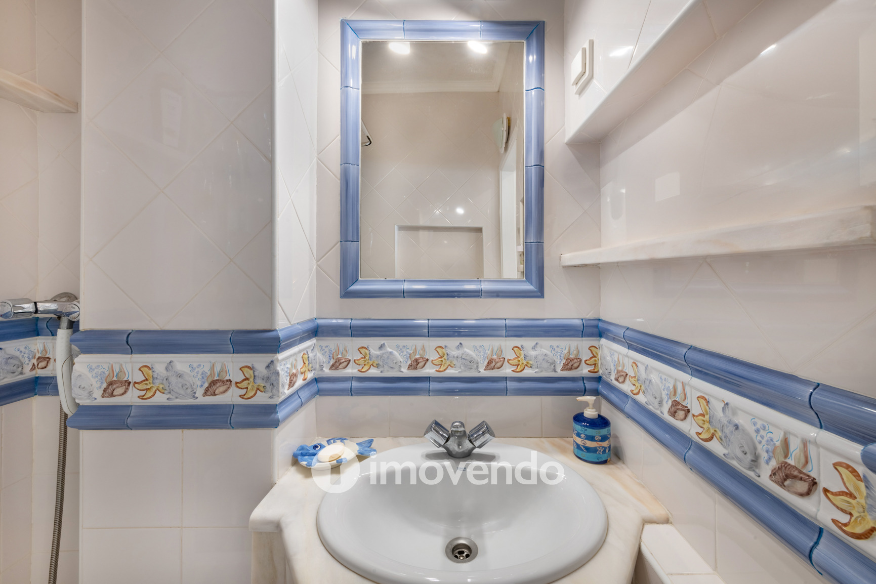 Apartamento T2, com cozinha equipada e vista mar, em Albufeira