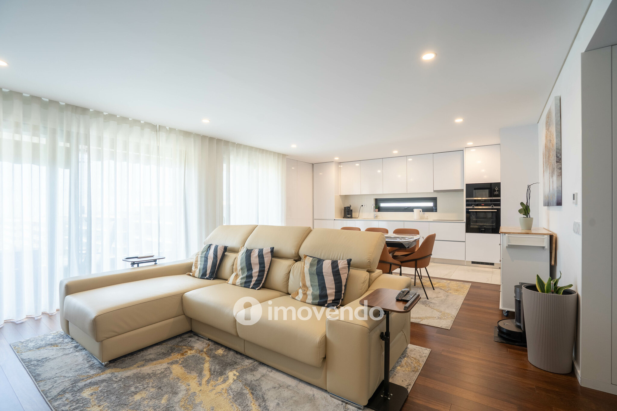 Penthouse T3 com varandas com vista mar e garagem, na Madalena
