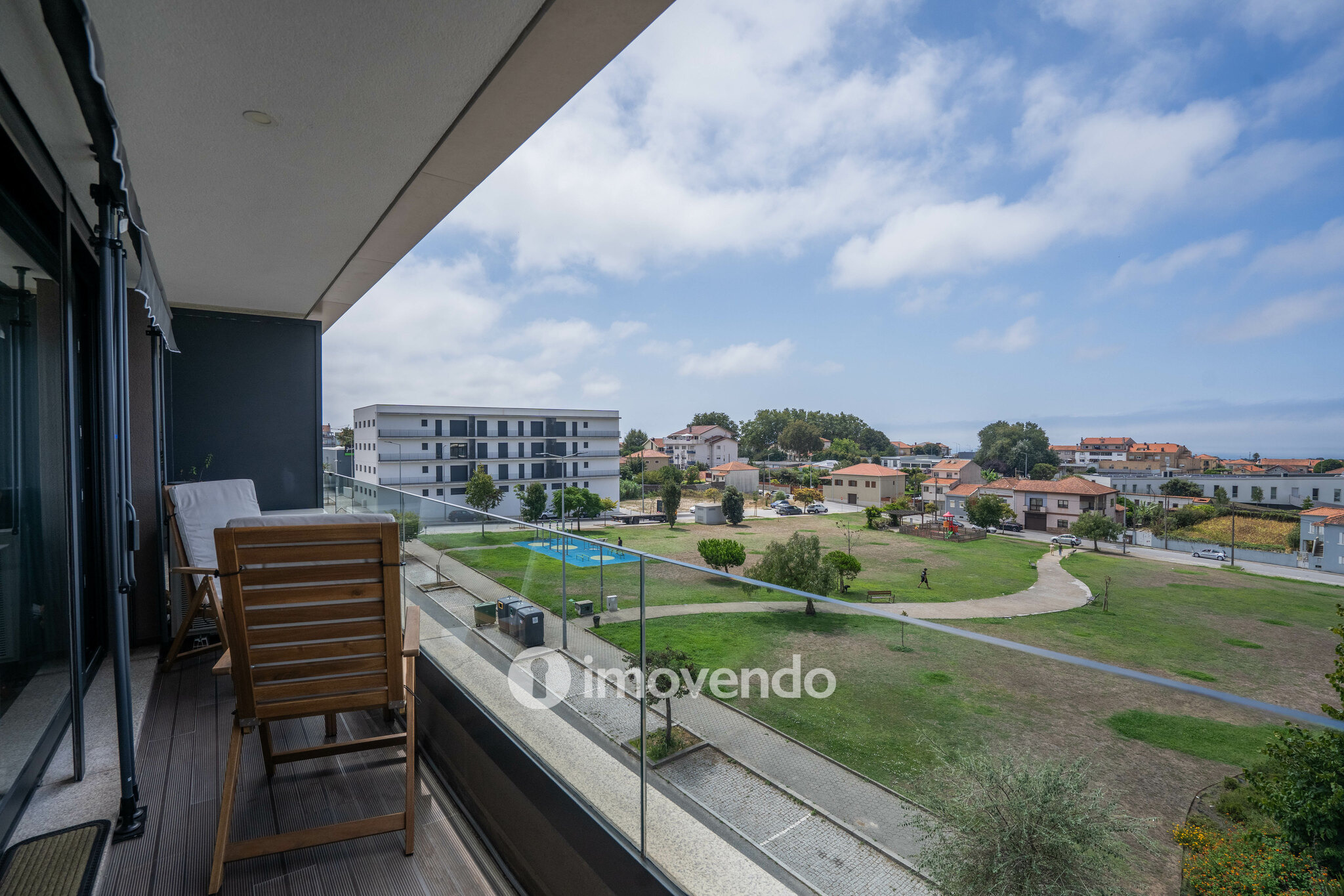 Penthouse T3 com varandas com vista mar e garagem, na Madalena