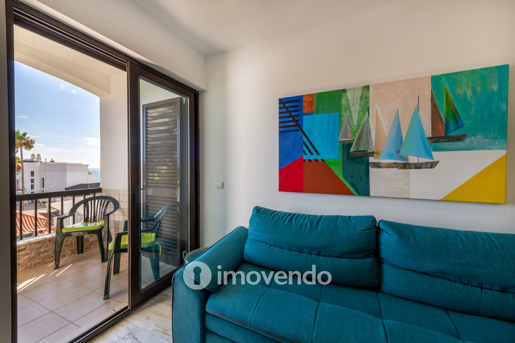 Apartamento T2, com cozinha equipada e vista mar, em Albufeira