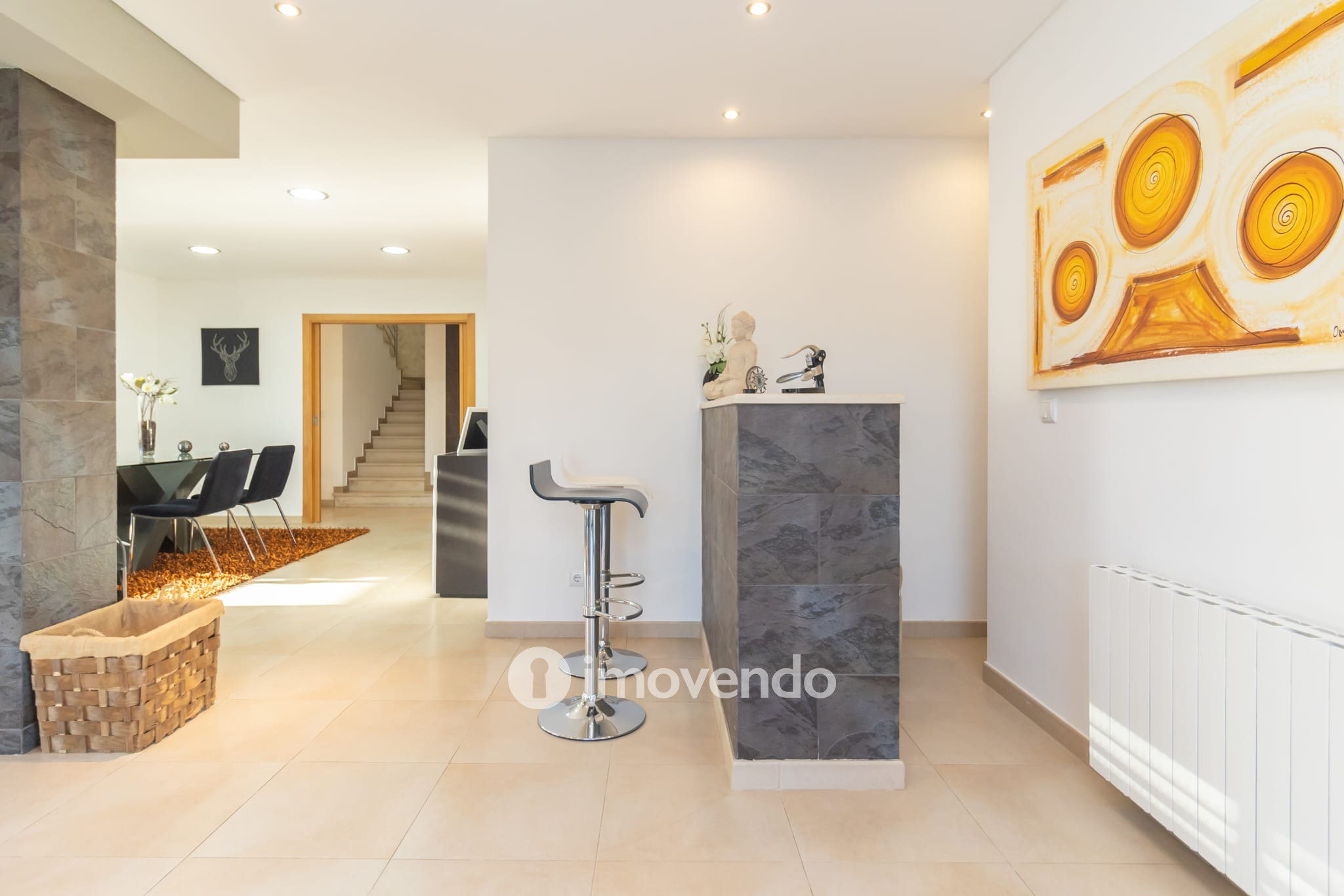 Moradia T5 cuidada, com piscina e jardim, em Setúbal