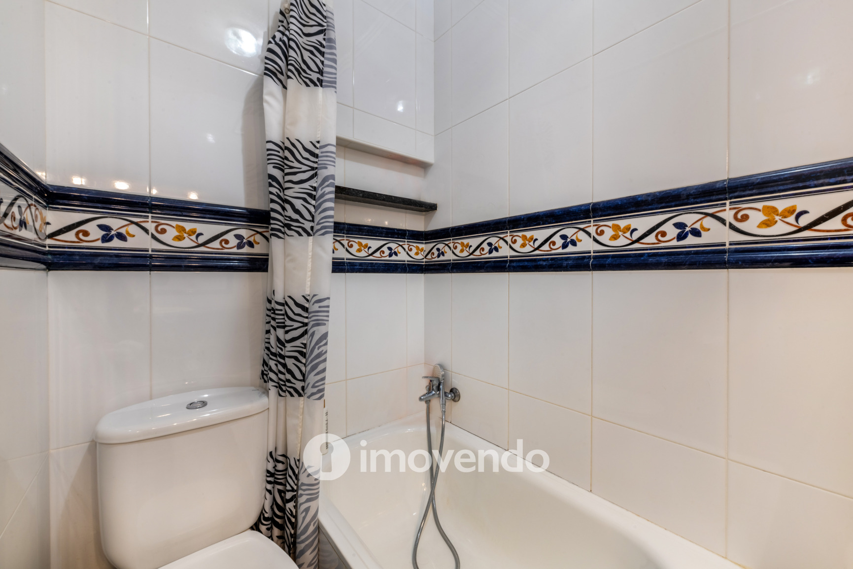 Apartamento T2, com cozinha equipada e vista mar, em Albufeira