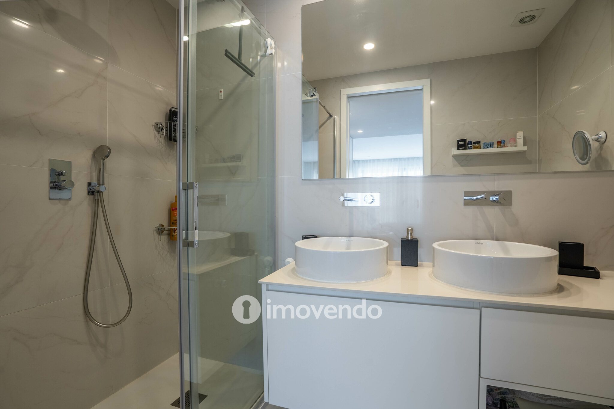 Penthouse T3 com varandas com vista mar e garagem, na Madalena