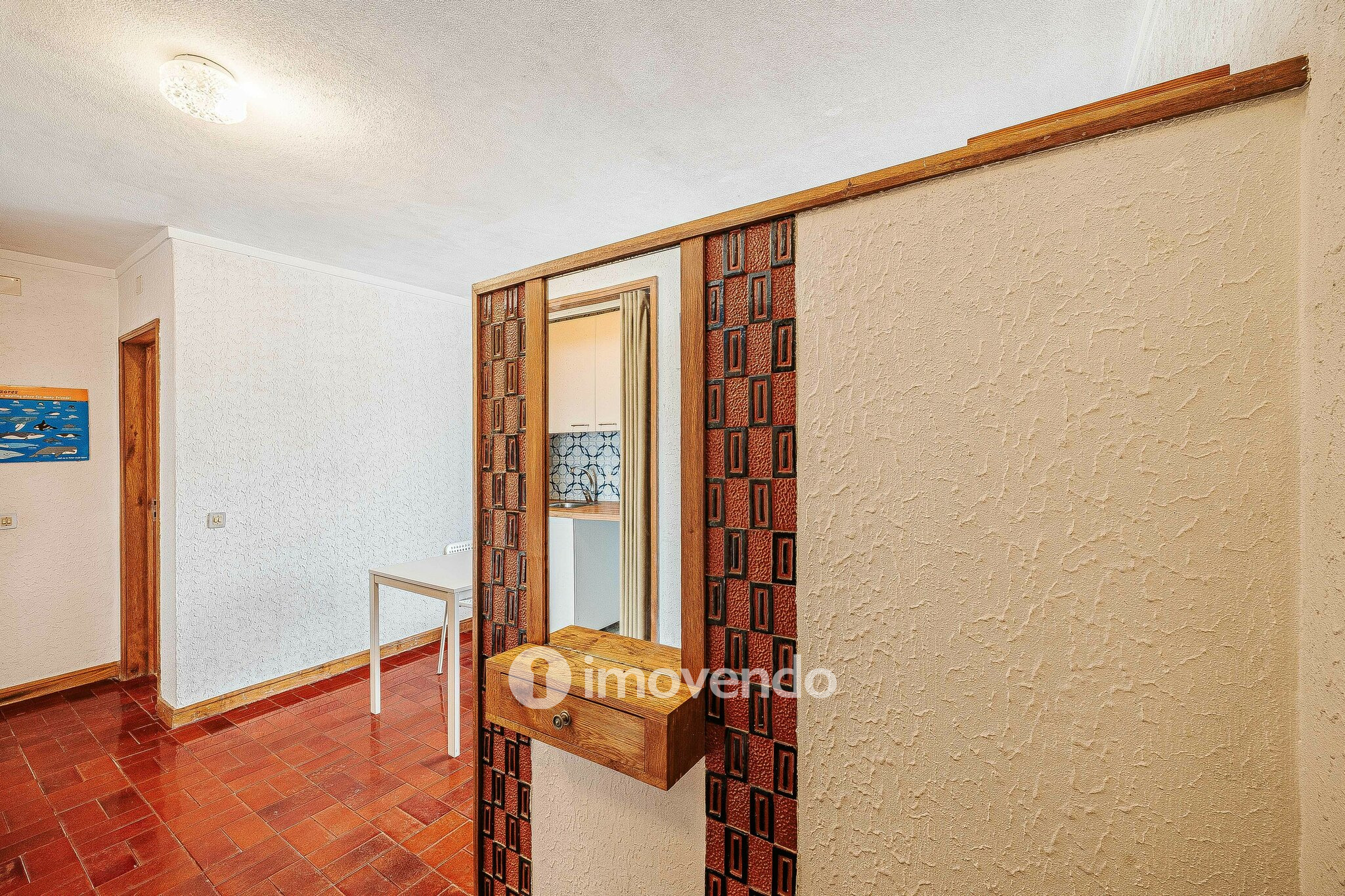 Apartamento T1 junto à praia, com estacionamento, Costa da Caparica