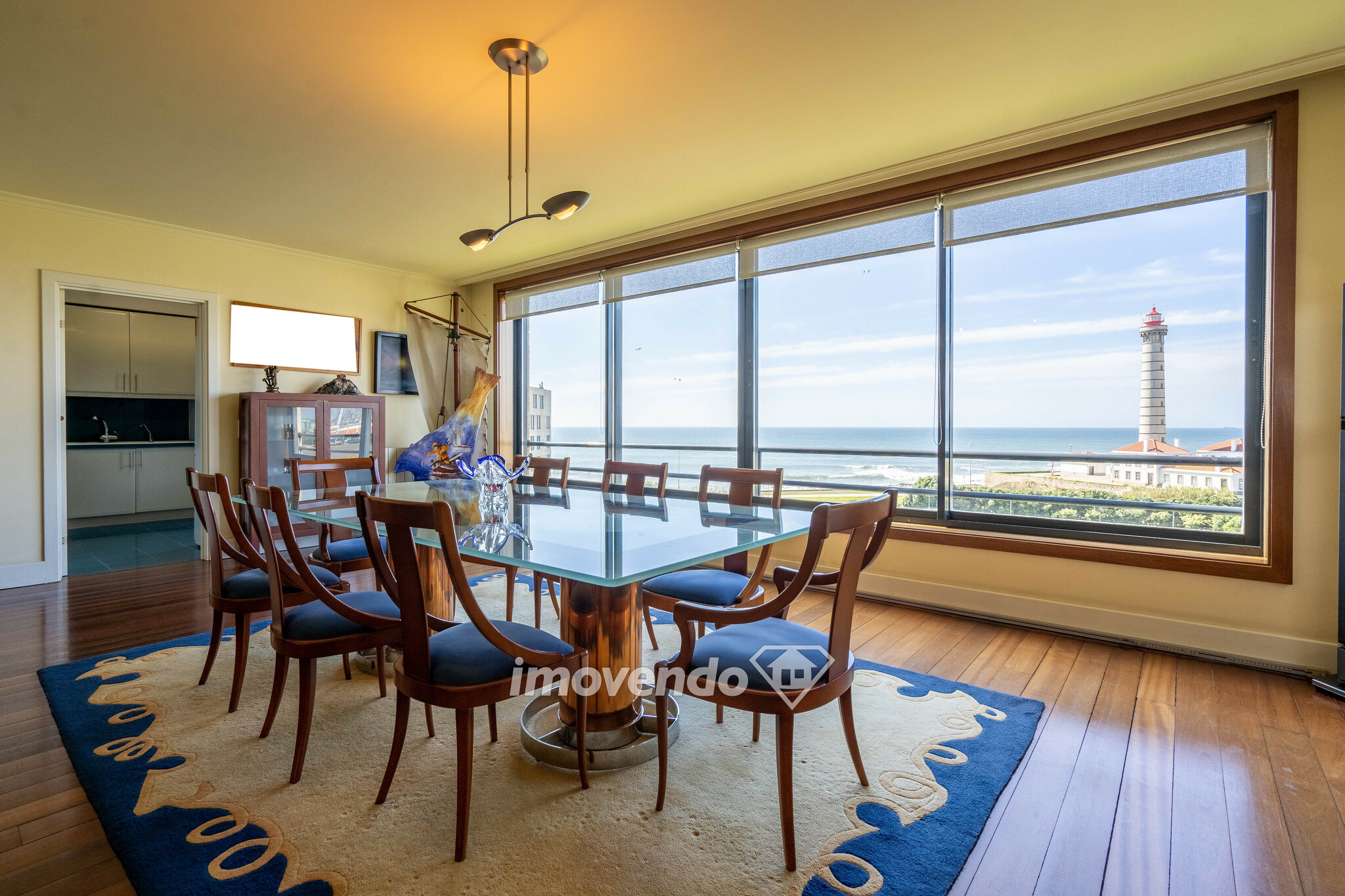 Apartamento T4 em condomínio, com vista mar, em Leça da Palmeira