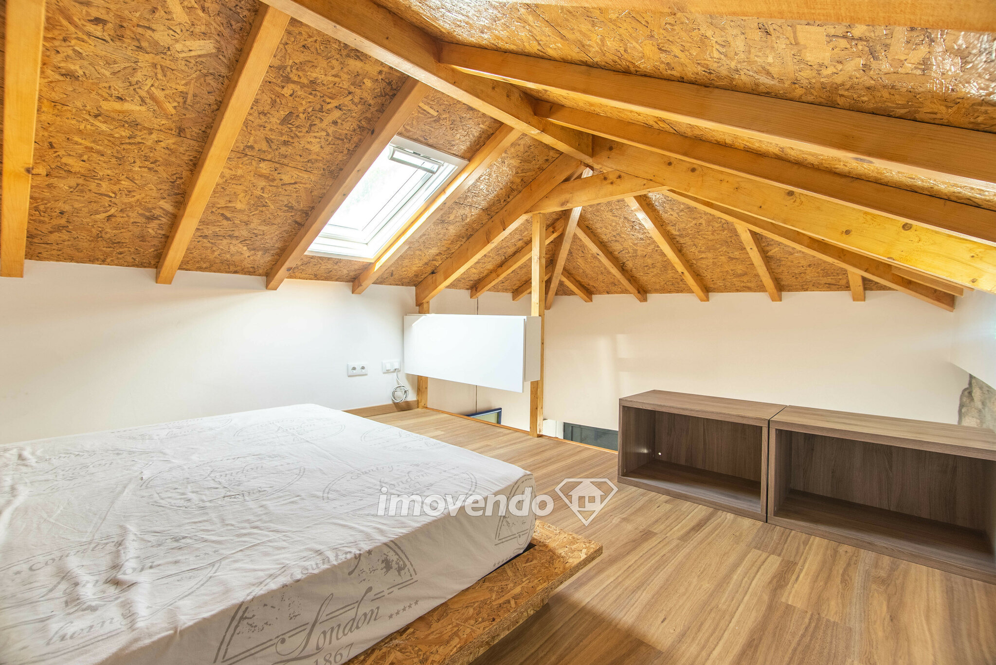 Casa T1, totalmente remodelada e mobilada, na Lapa, centro do Porto