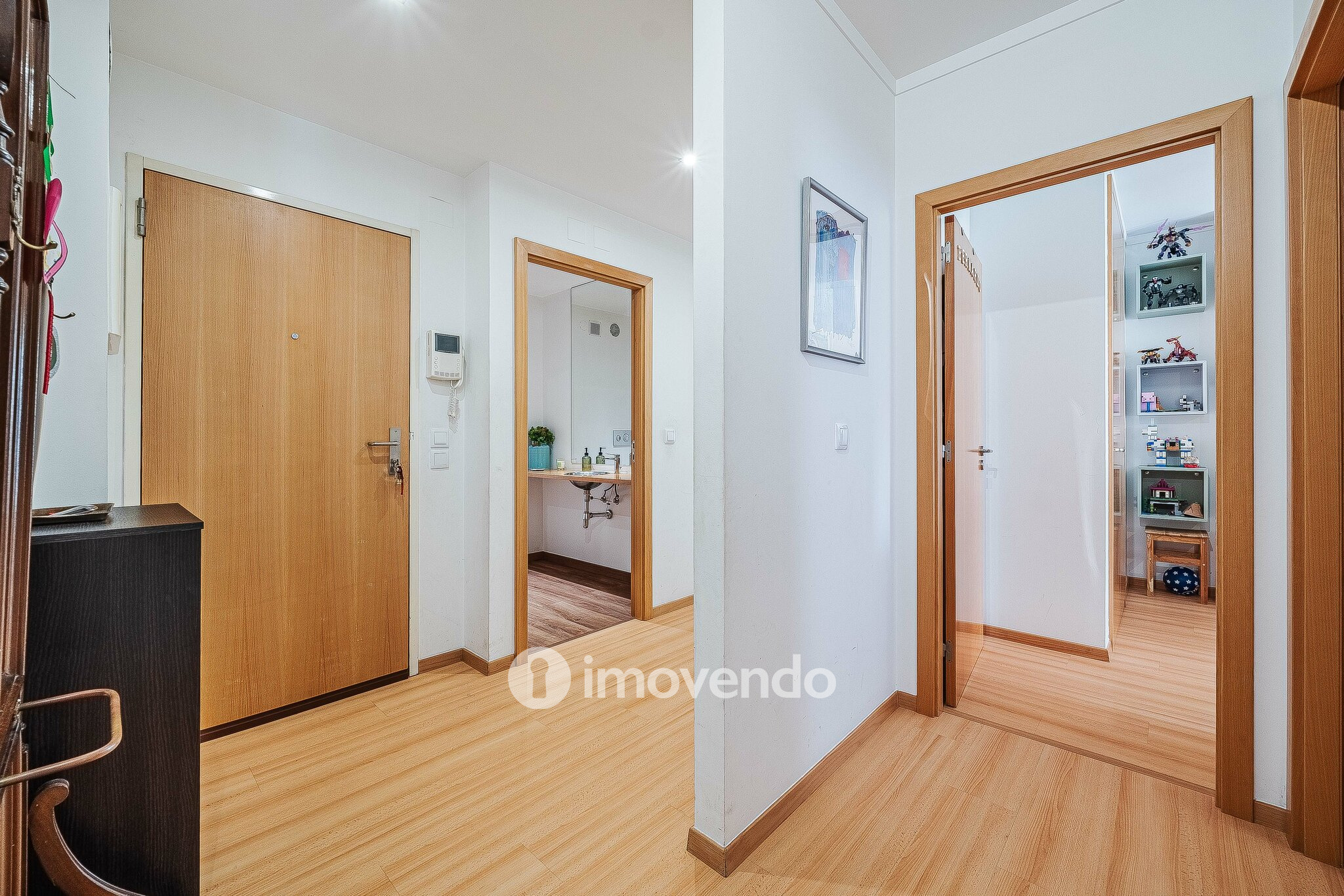 Apartamento T4, com estacionamento e arrecadação, na Alta de Lisboa