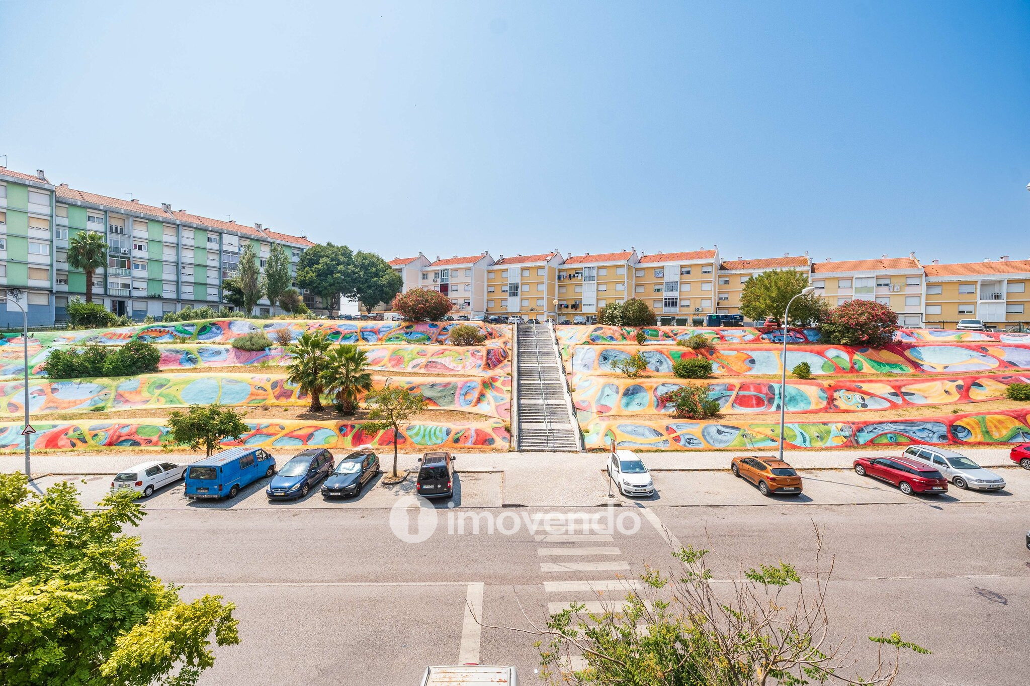 Apartamento T4, com estacionamento e arrecadação, na Alta de Lisboa