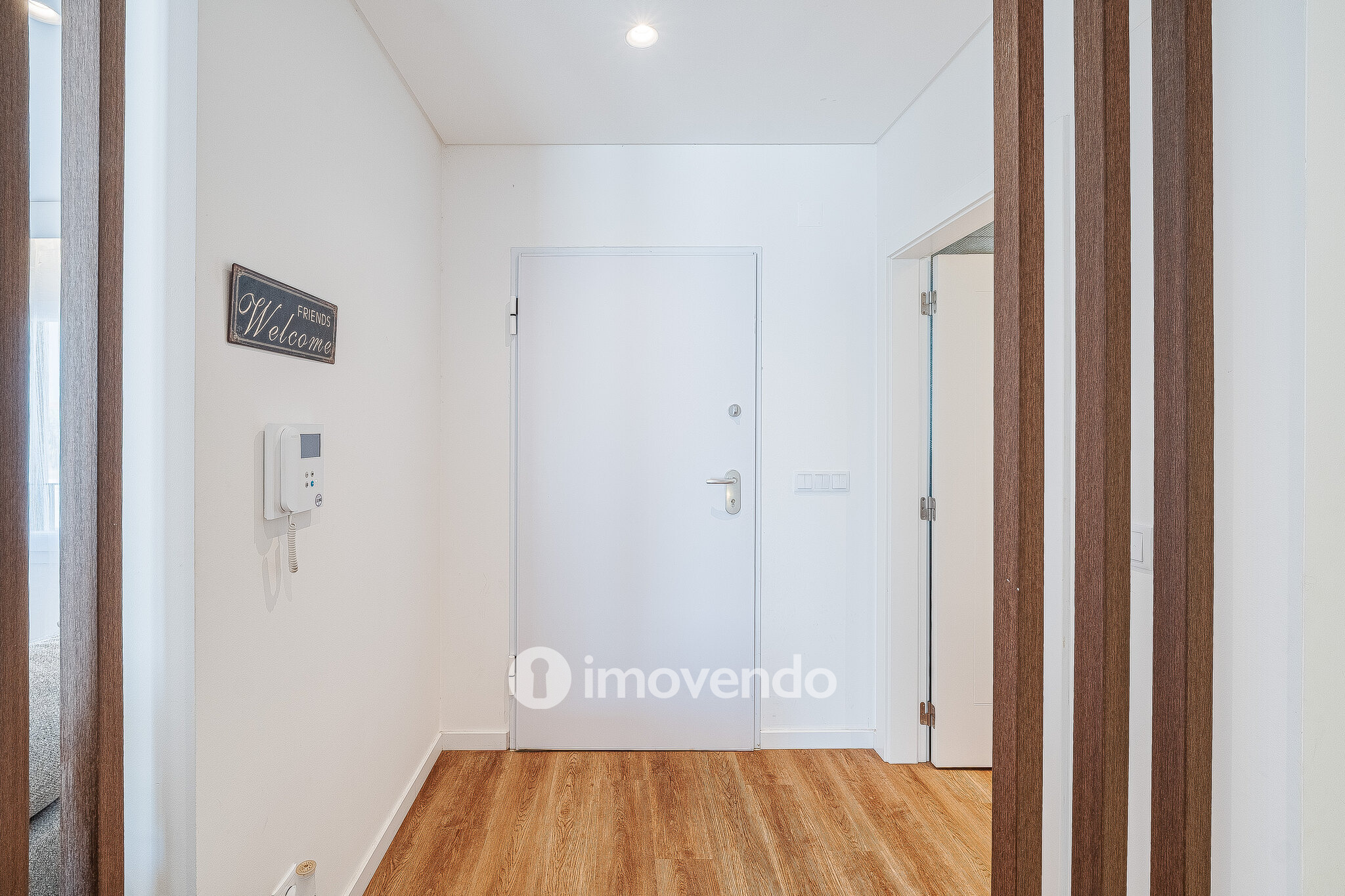 Moradia T3+1 moderna, com garagem e áreas amplas, em Alcochete