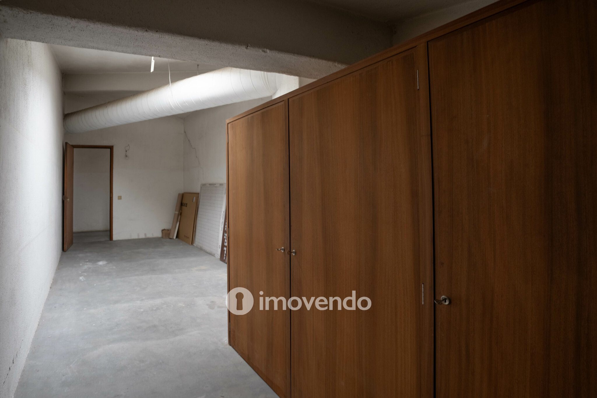 Apartamento T4 exclusivo, com estacionamento, na Lapa, Porto