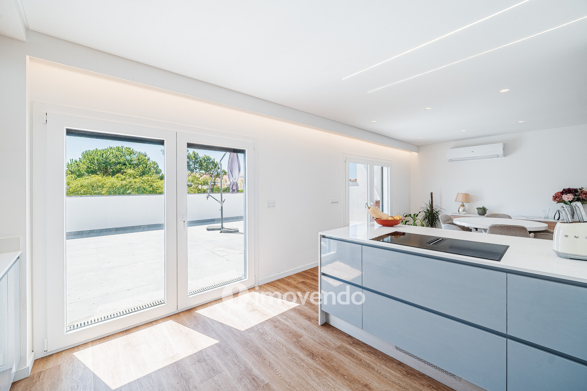 Moradia T3+1 moderna, com garagem e áreas amplas, em Alcochete