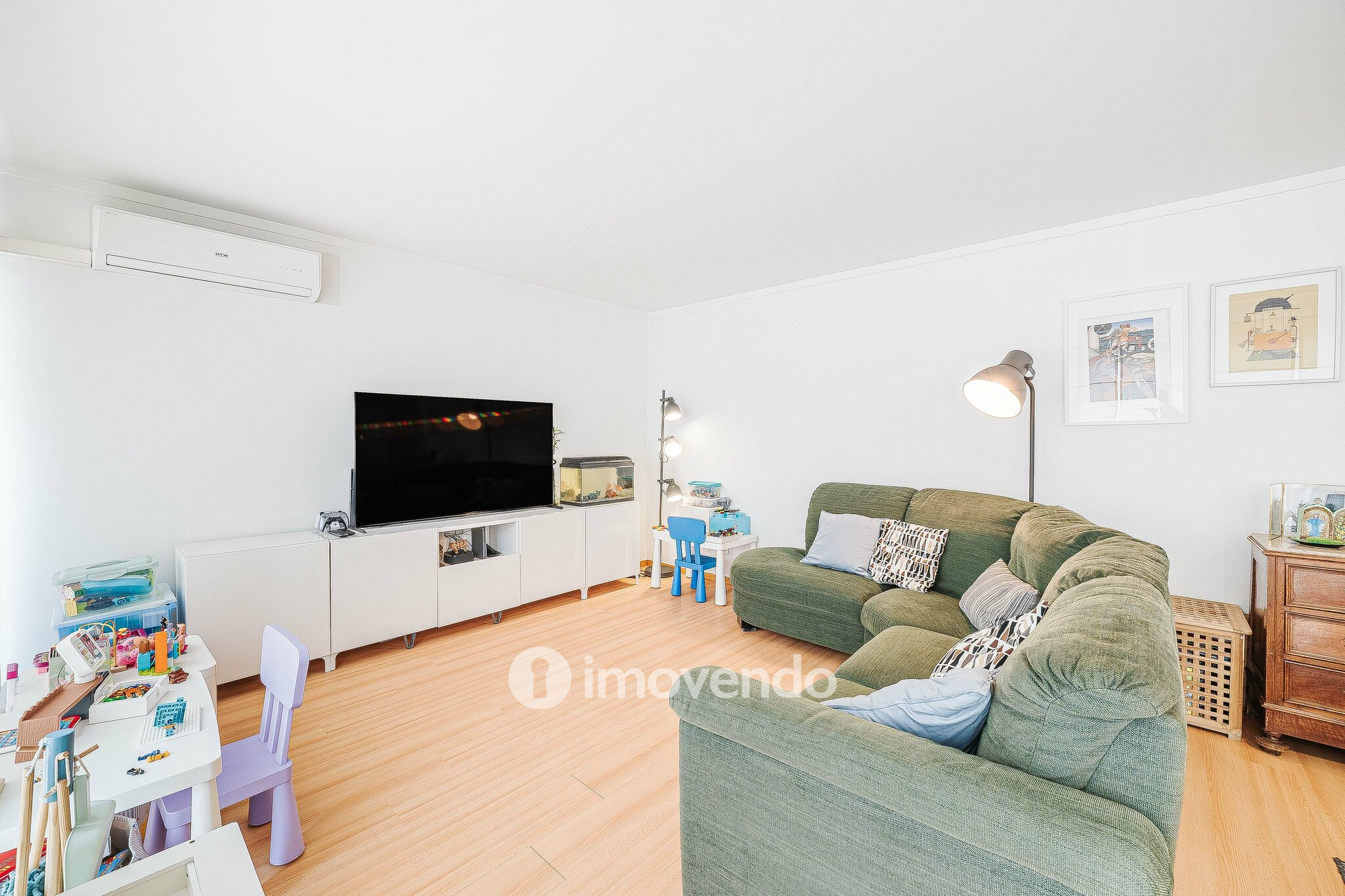 Apartamento T4, com estacionamento e arrecadação, na Alta de Lisboa