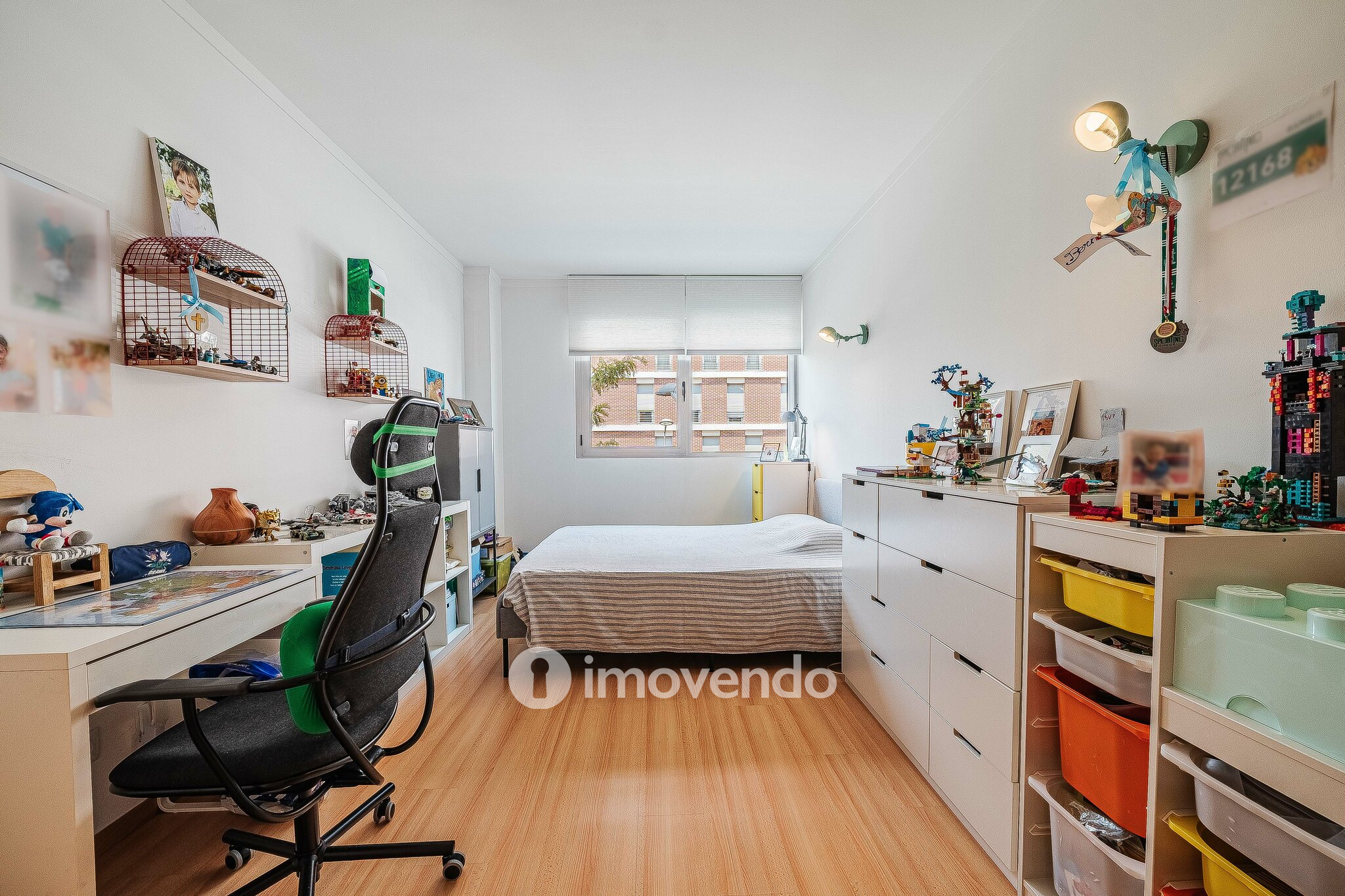 Apartamento T4, com estacionamento e arrecadação, na Alta de Lisboa