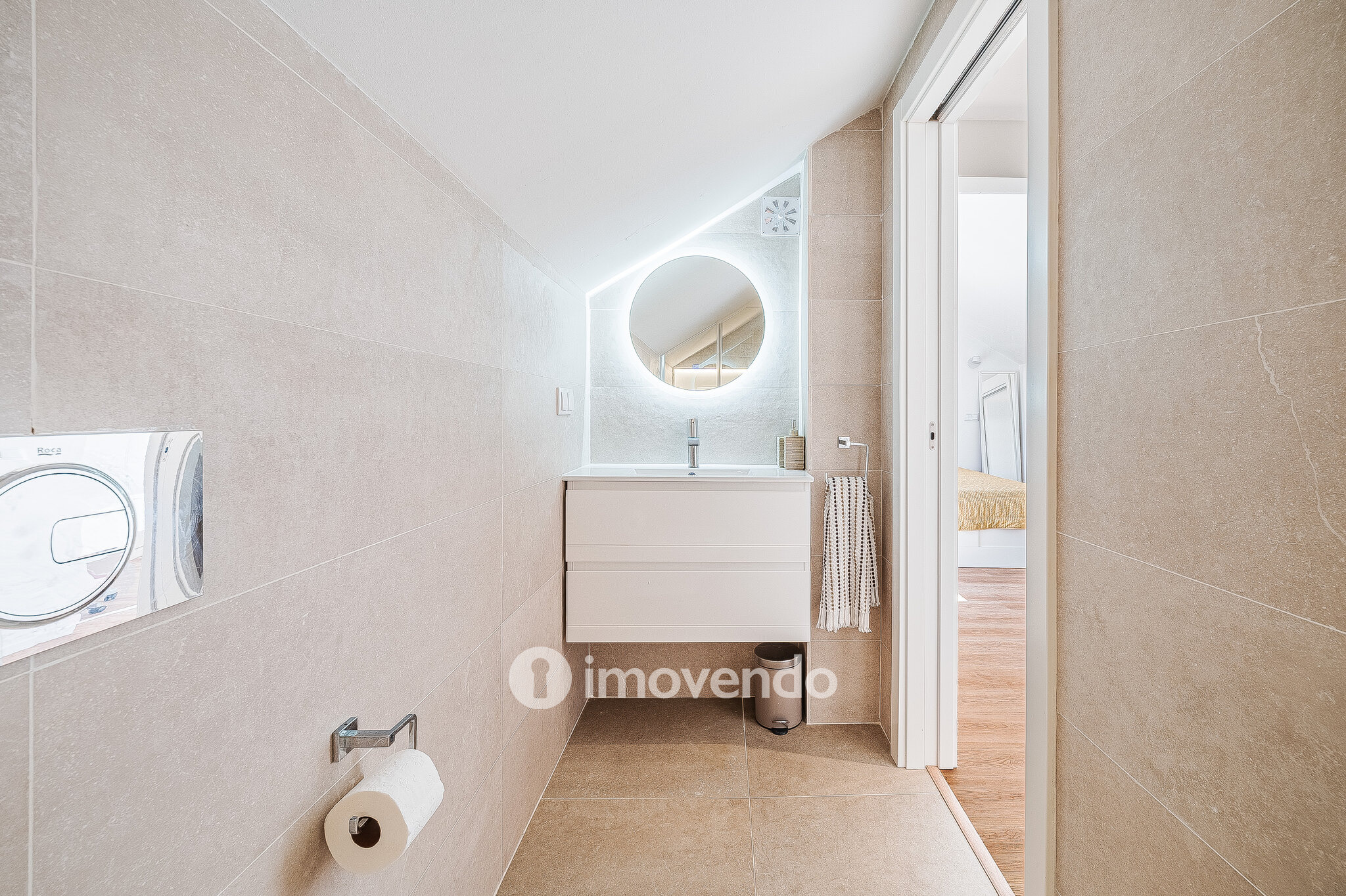 Moradia T3+1 moderna, com garagem e áreas amplas, em Alcochete