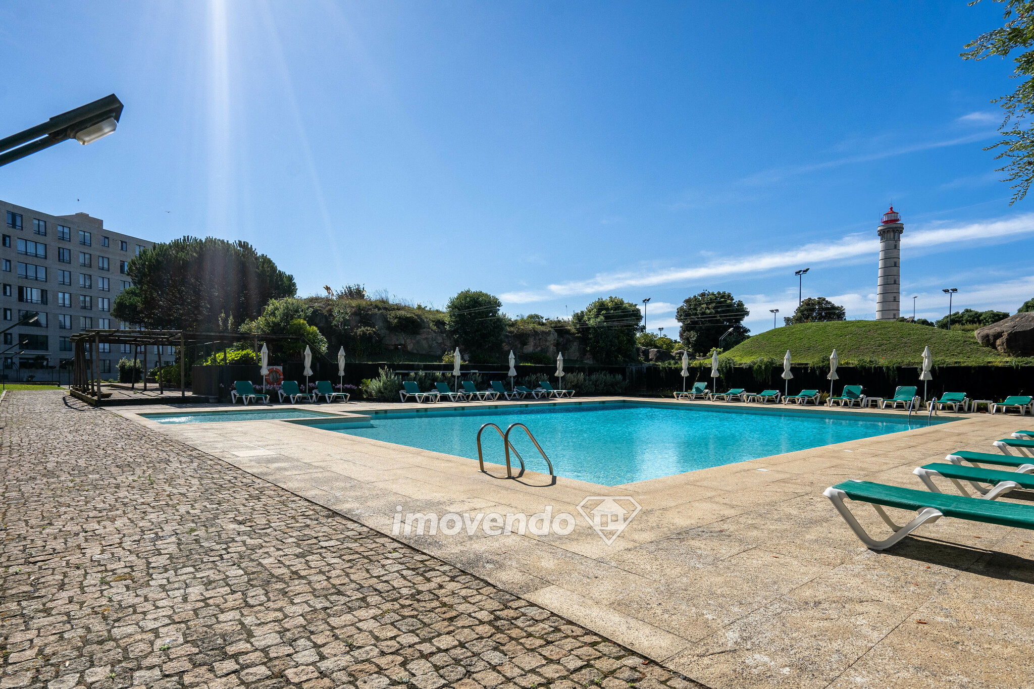 Apartamento T4 em condomínio, com vista mar, em Leça da Palmeira