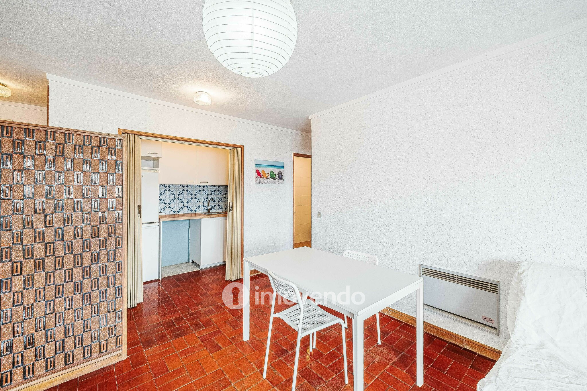 Apartamento T1 junto à praia, com estacionamento, Costa da Caparica