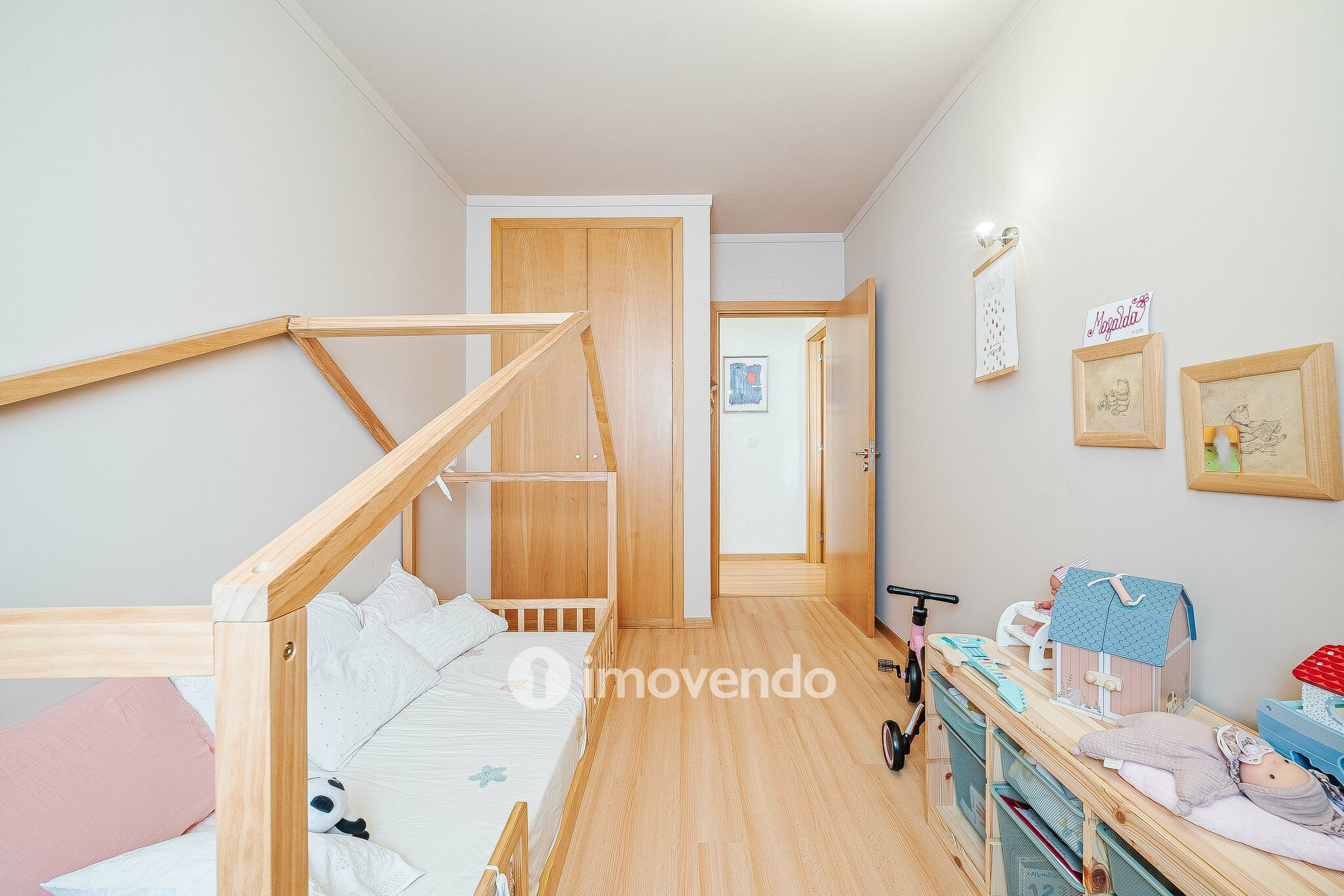 Apartamento T4, com estacionamento e arrecadação, na Alta de Lisboa