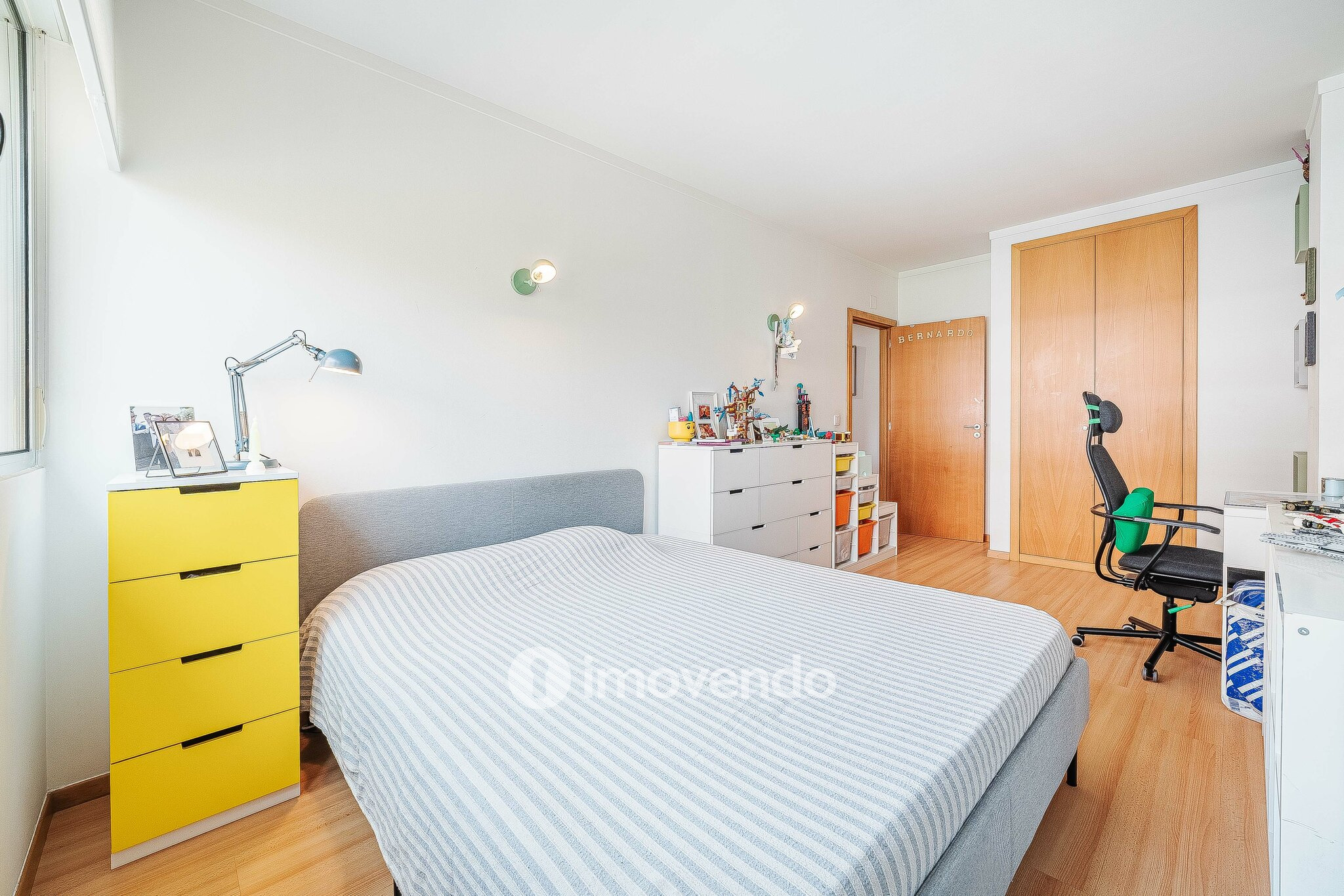 Apartamento T4, com estacionamento e arrecadação, na Alta de Lisboa
