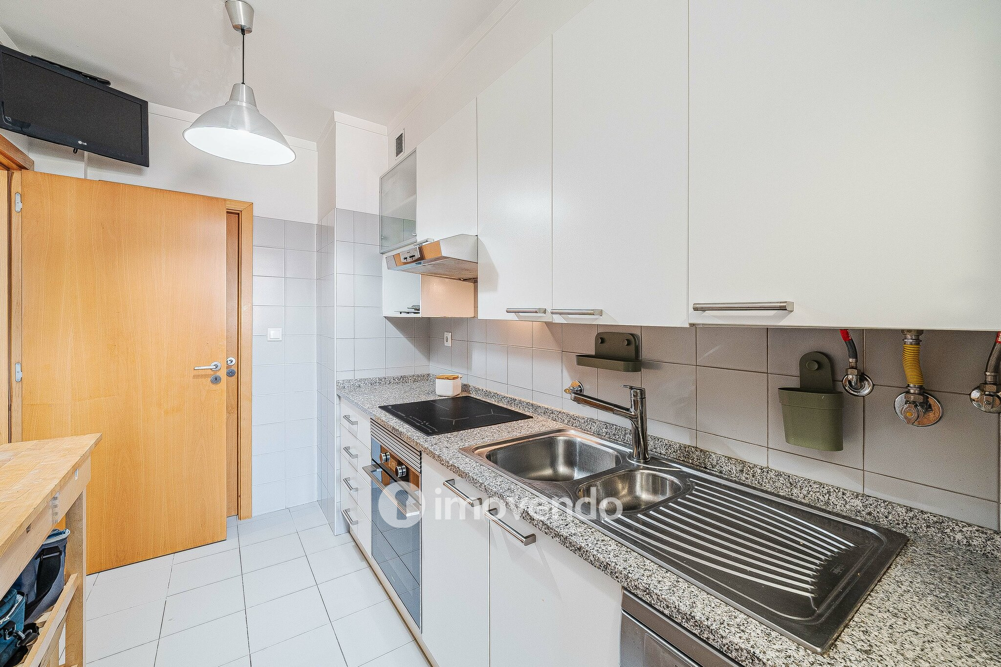 Apartamento T4, com estacionamento e arrecadação, na Alta de Lisboa