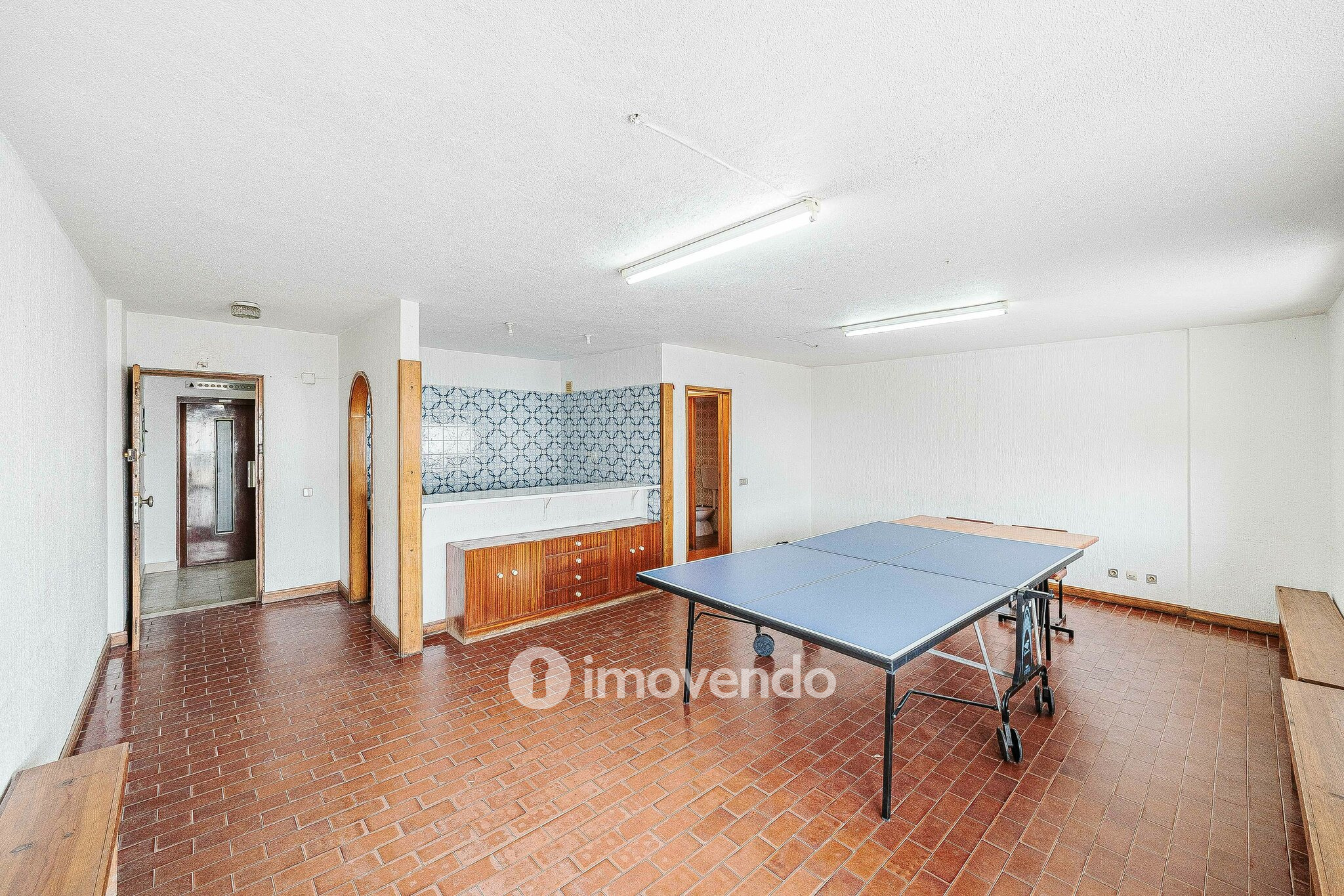 Apartamento T1 junto à praia, com estacionamento, Costa da Caparica