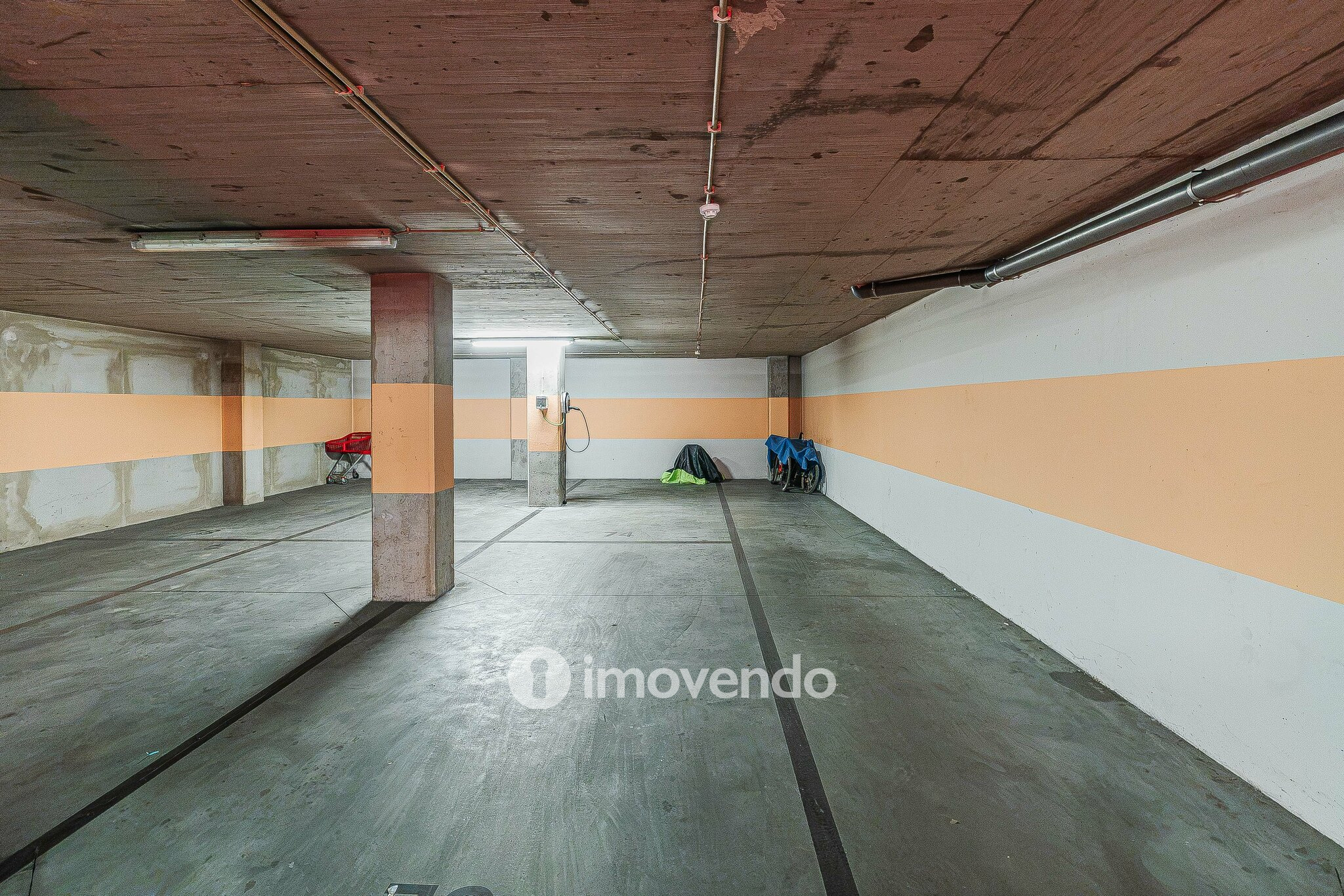 Apartamento T4, com estacionamento e arrecadação, na Alta de Lisboa