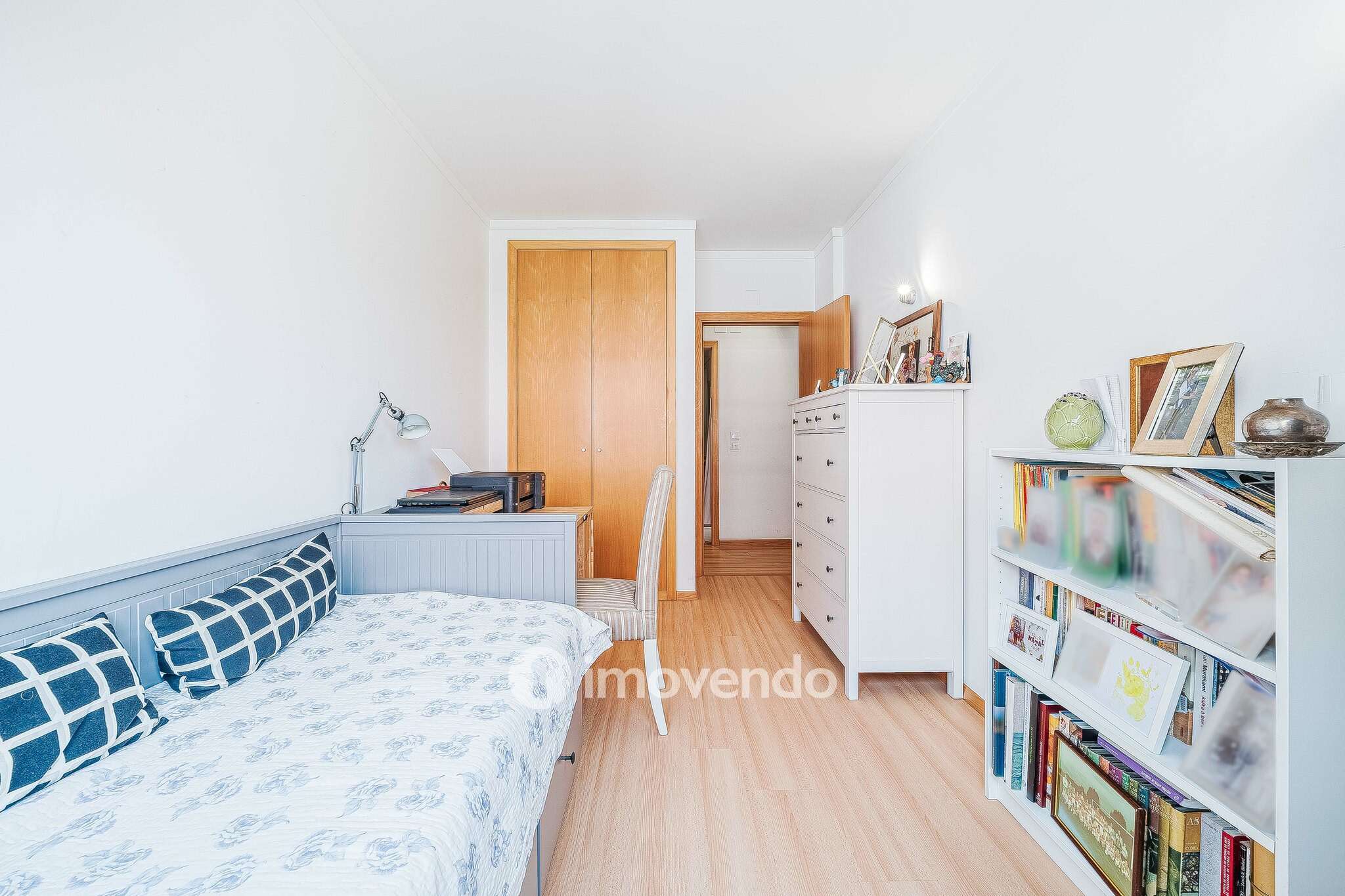 Apartamento T4, com estacionamento e arrecadação, na Alta de Lisboa