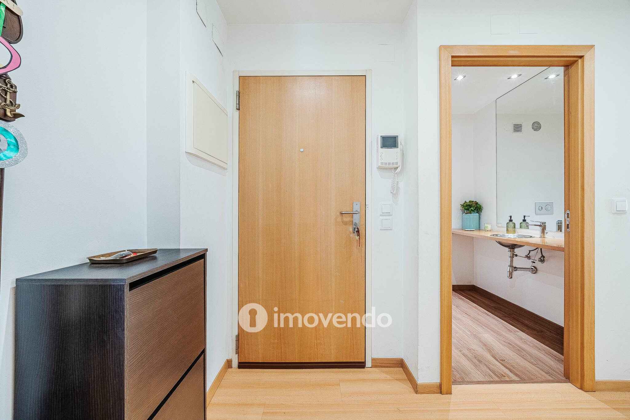 Apartamento T4, com estacionamento e arrecadação, na Alta de Lisboa