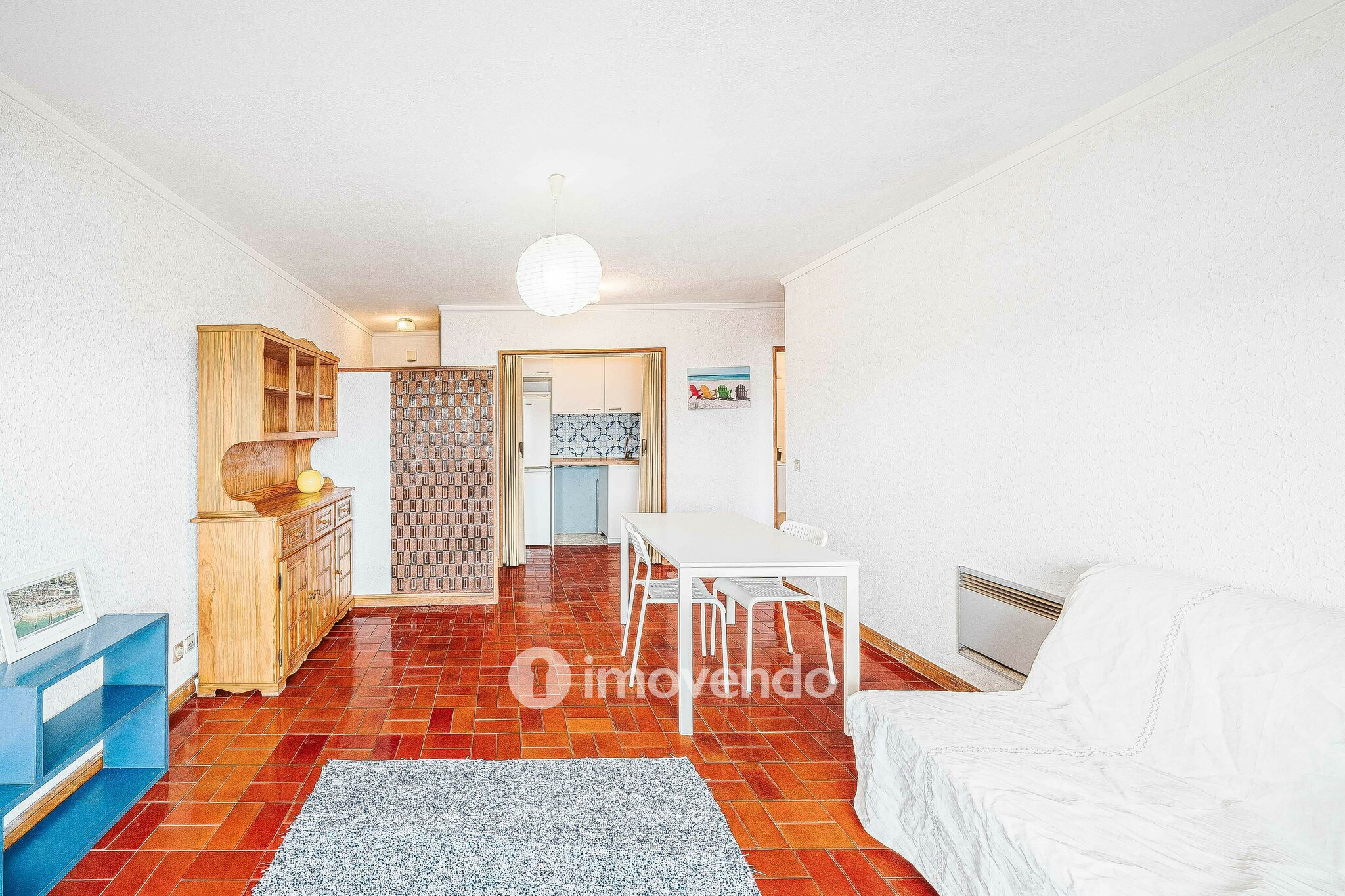 Apartamento T1 junto à praia, com estacionamento, Costa da Caparica