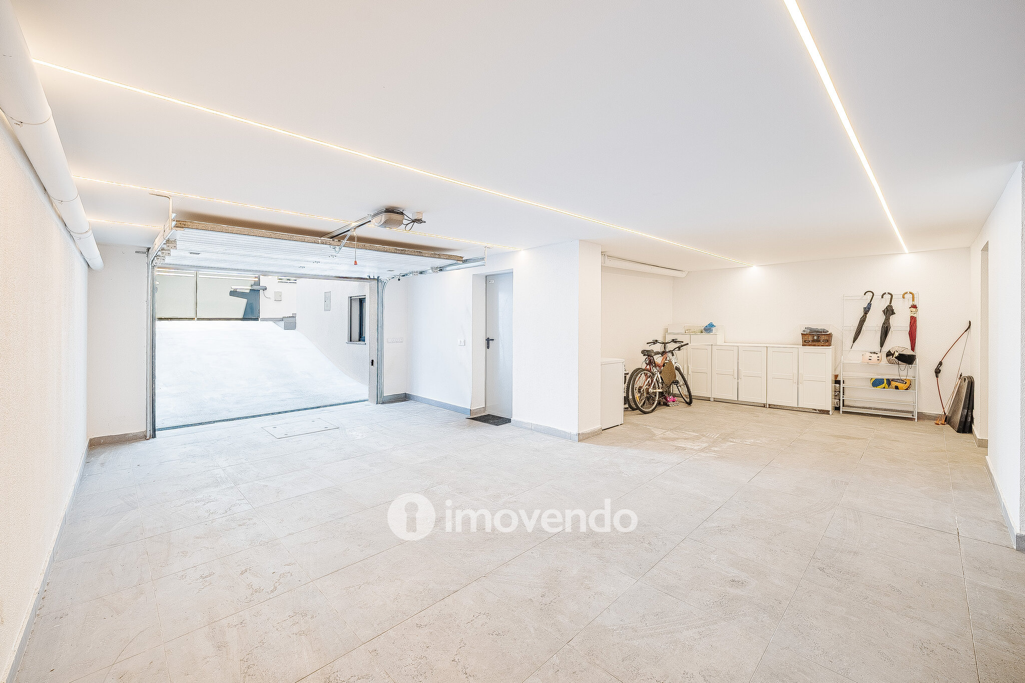 Moradia T3+1 moderna, com garagem e áreas amplas, em Alcochete