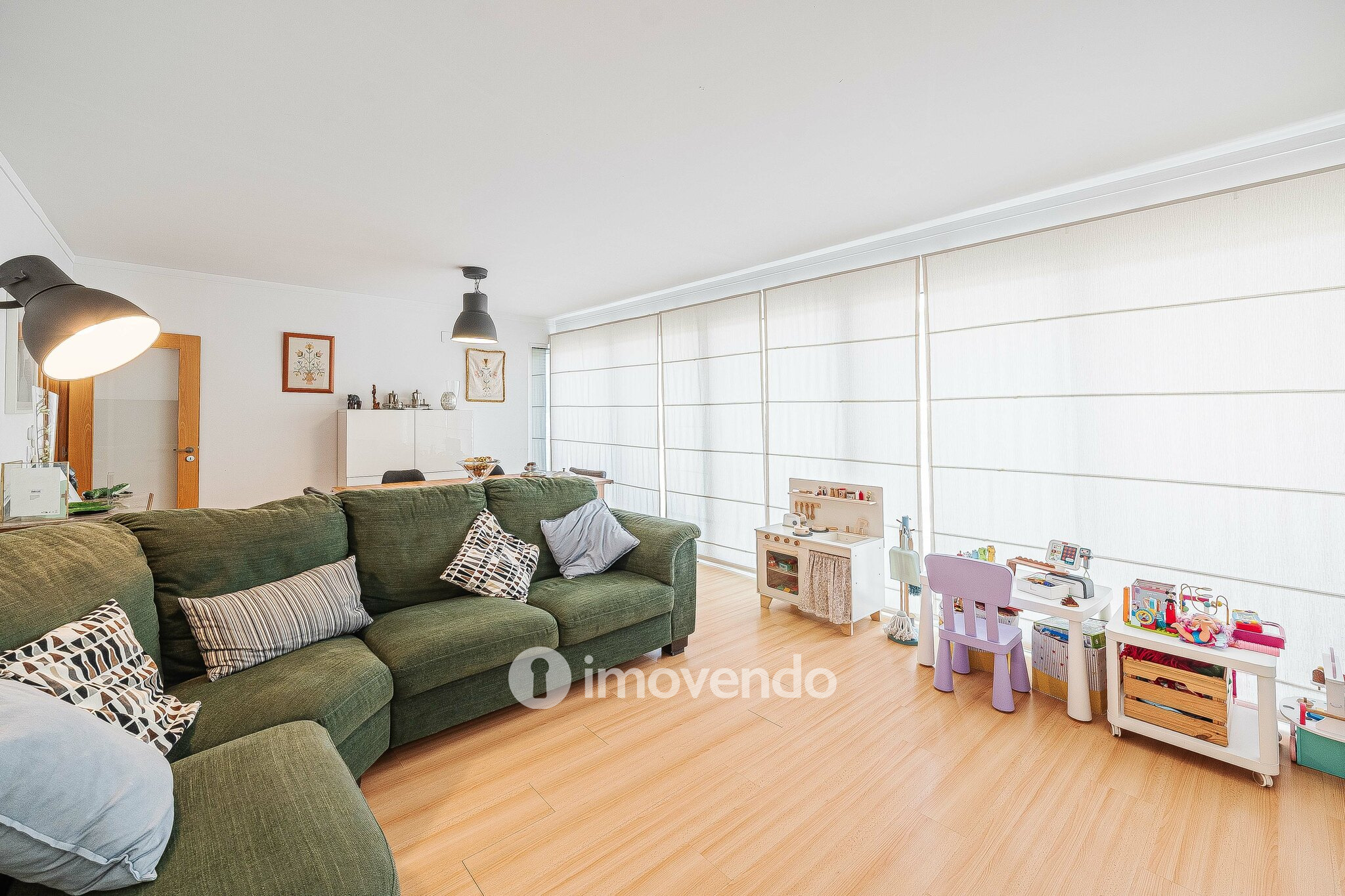 Apartamento T4, com estacionamento e arrecadação, na Alta de Lisboa