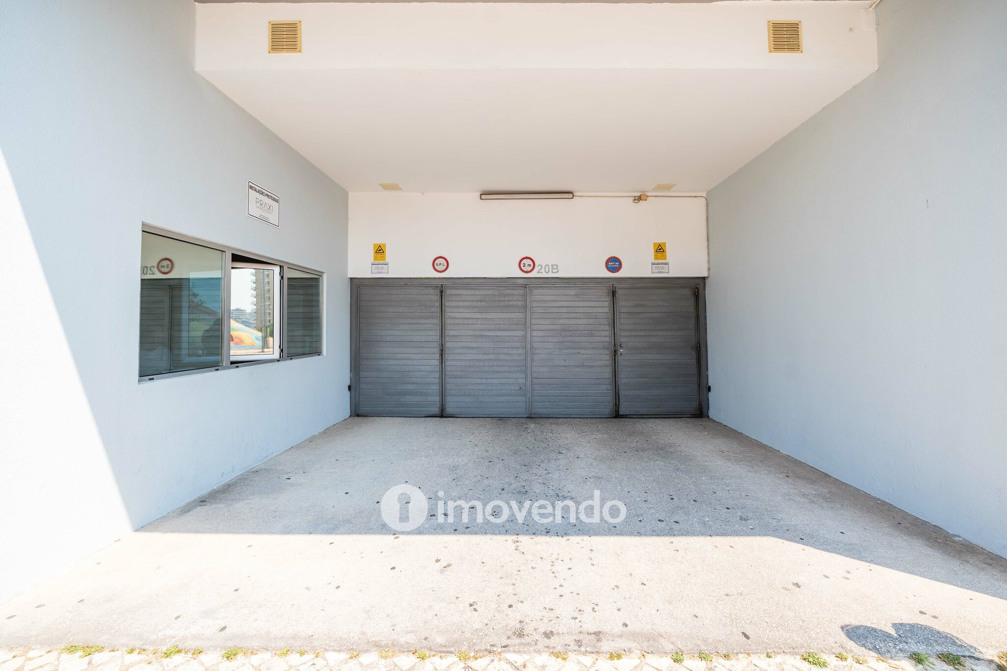 Apartamento T4, com estacionamento e arrecadação, na Alta de Lisboa