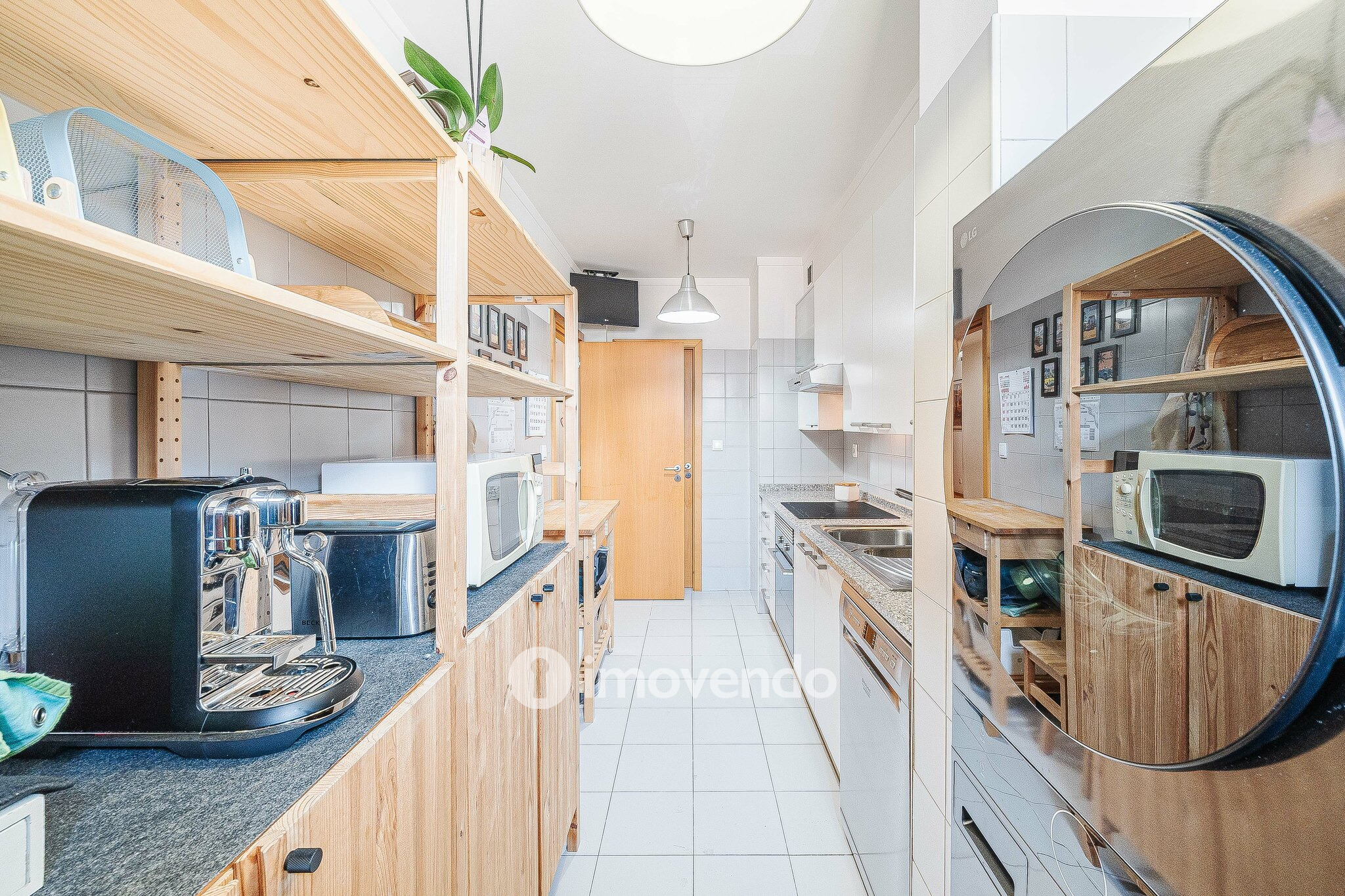 Apartamento T4, com estacionamento e arrecadação, na Alta de Lisboa