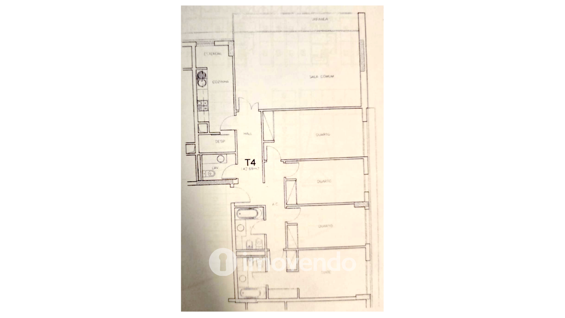 Apartamento T4, com estacionamento e arrecadação, na Alta de Lisboa