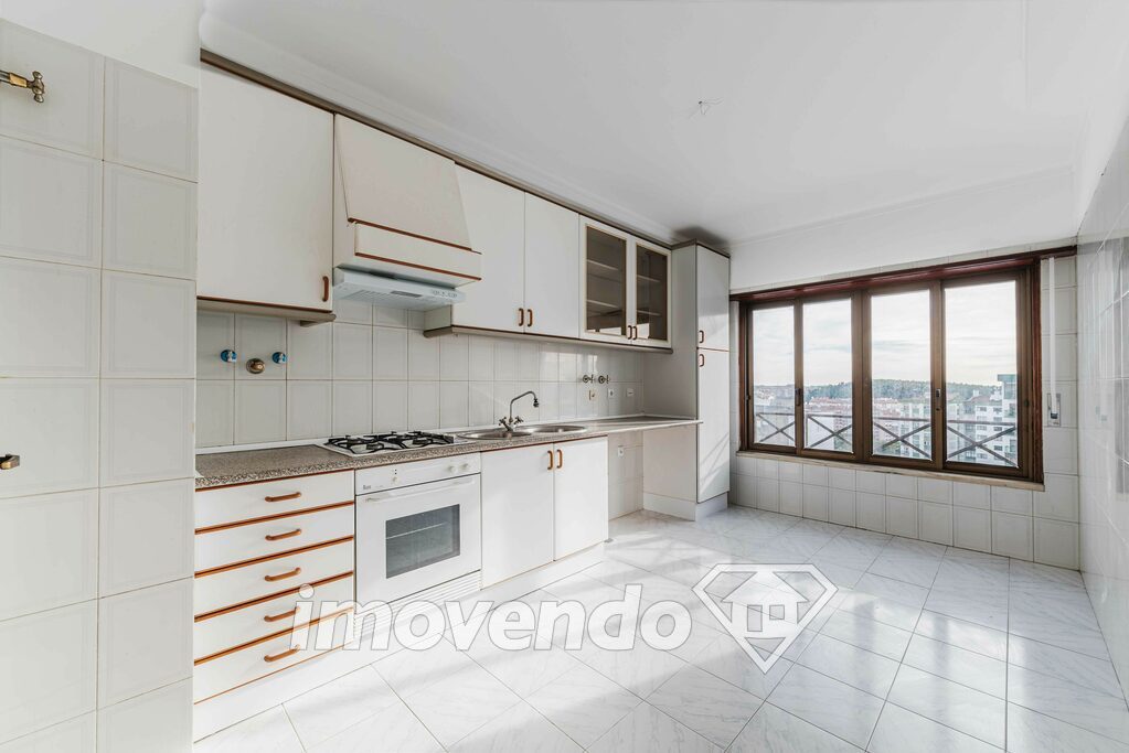 Apartamento T4 em Sintra, Rio de Mouro com 126 m<sup>2</sup> por 290.000