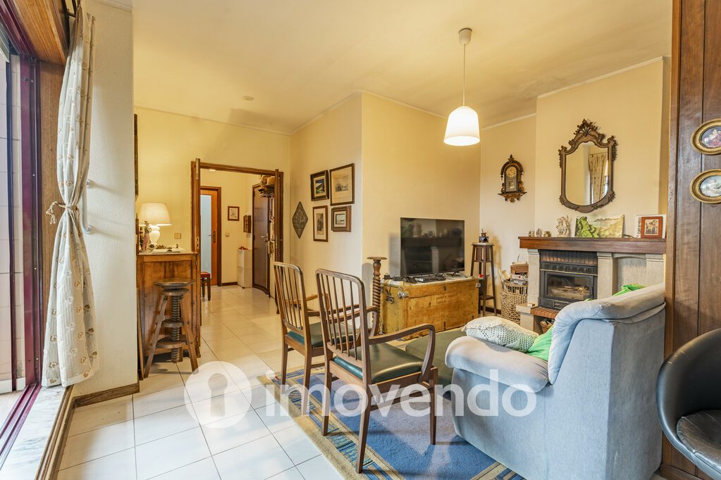Apartamento T1 em Vila Nova de Gaia, Porto com 58 m<sup>2</sup> por 215.000