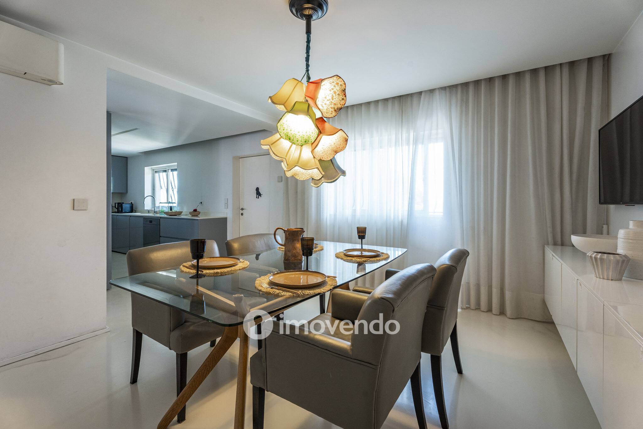 Moradia Independente em Nogueira - Elegância, Conforto, Exclusividade