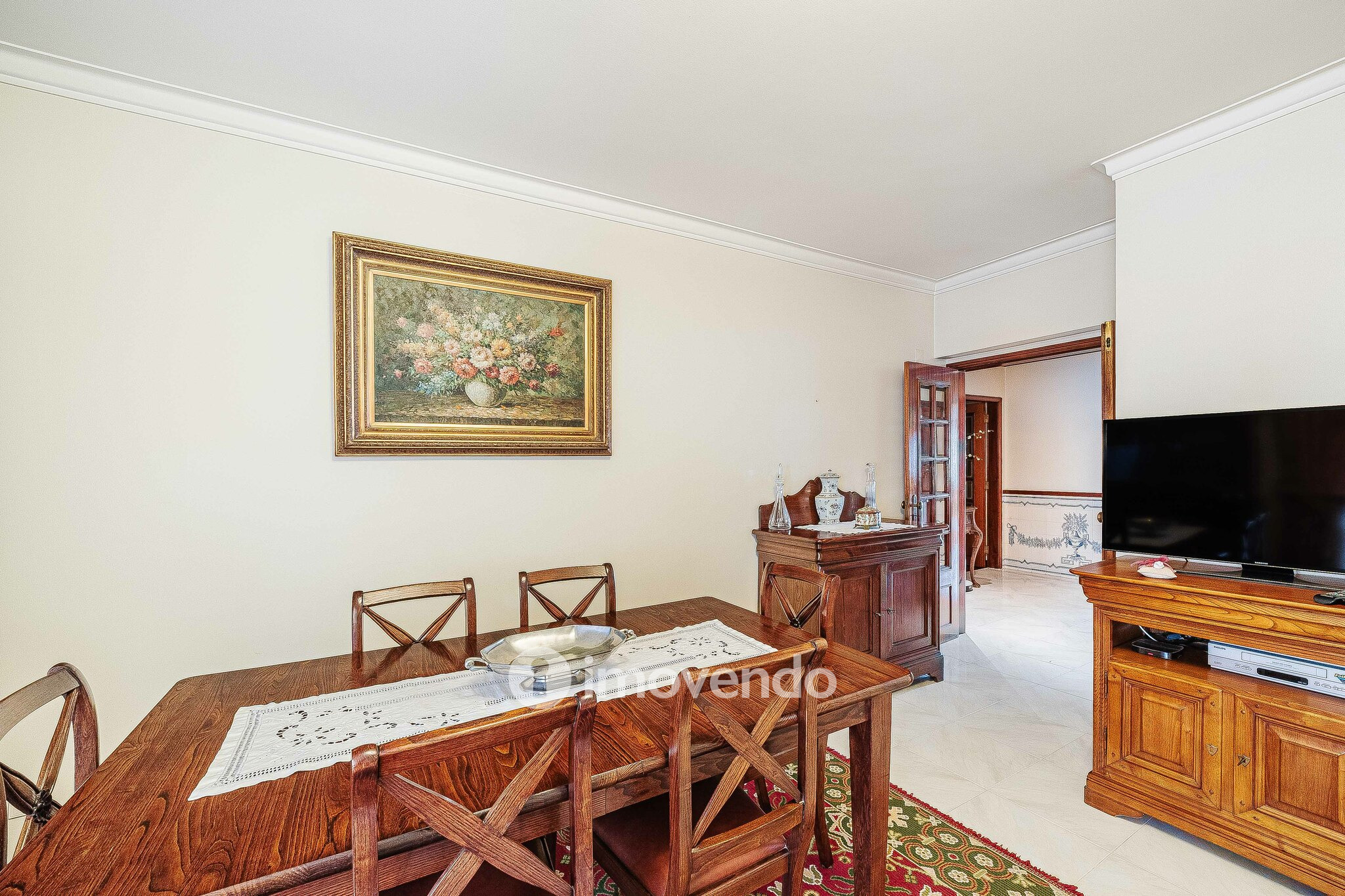 Apartamento T4 com garagem para duas viaturas, em Alverca