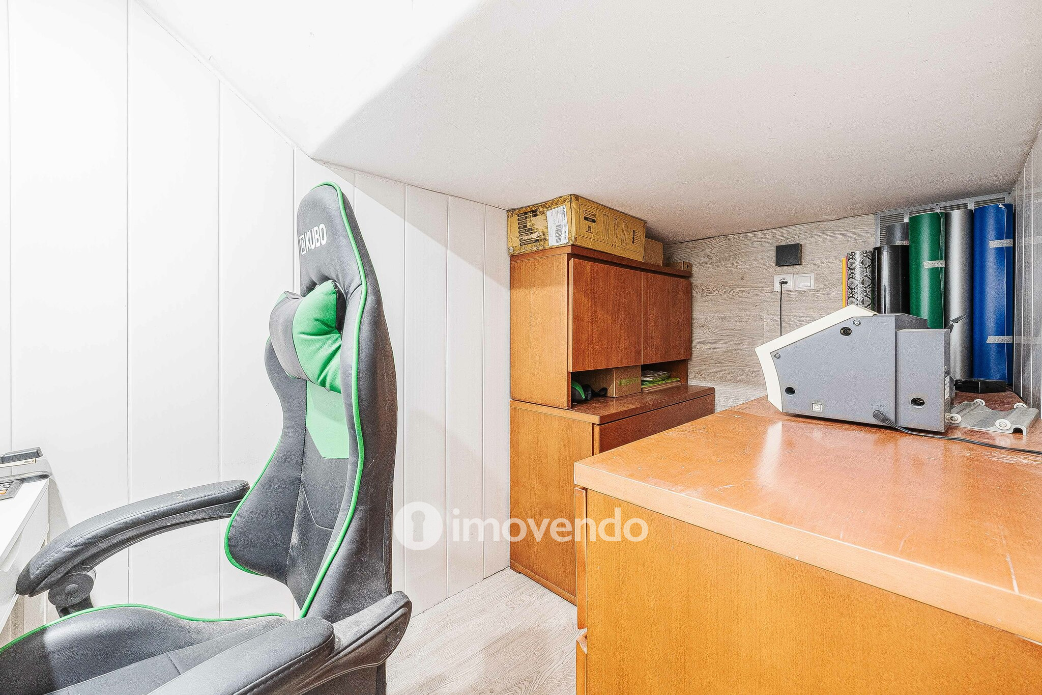 Apartamento T1+1, com logradouro grande, em Odivelas