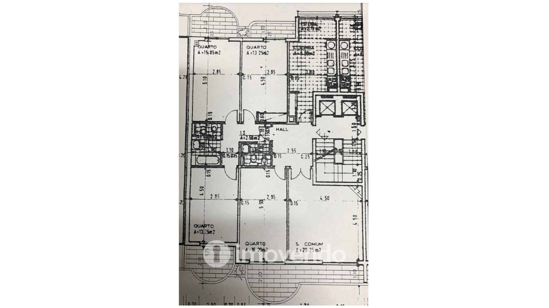 Apartamento T4 com garagem para duas viaturas, em Alverca