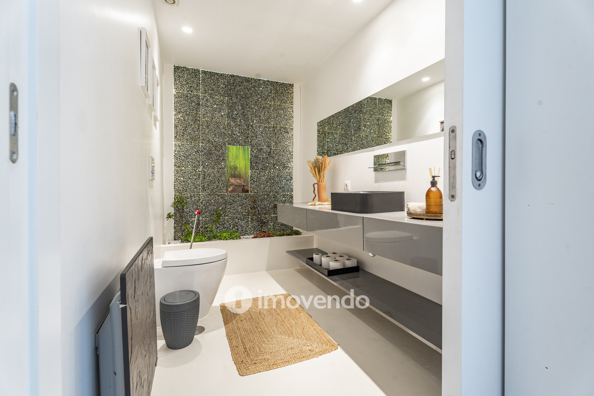 Moradia Independente em Nogueira - Elegância, Conforto, Exclusividade