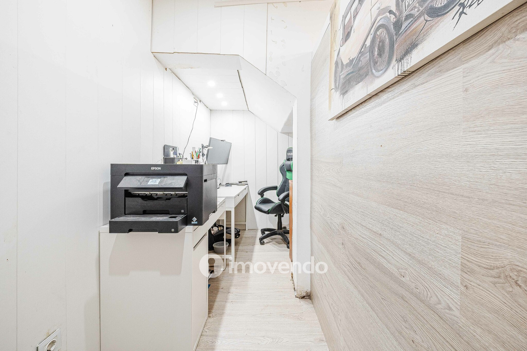 Apartamento T1+1, com logradouro grande, em Odivelas