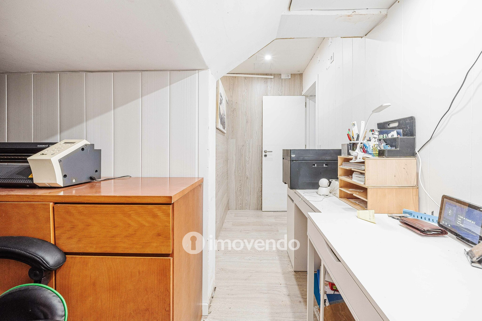 Apartamento T1+1, com logradouro grande, em Odivelas