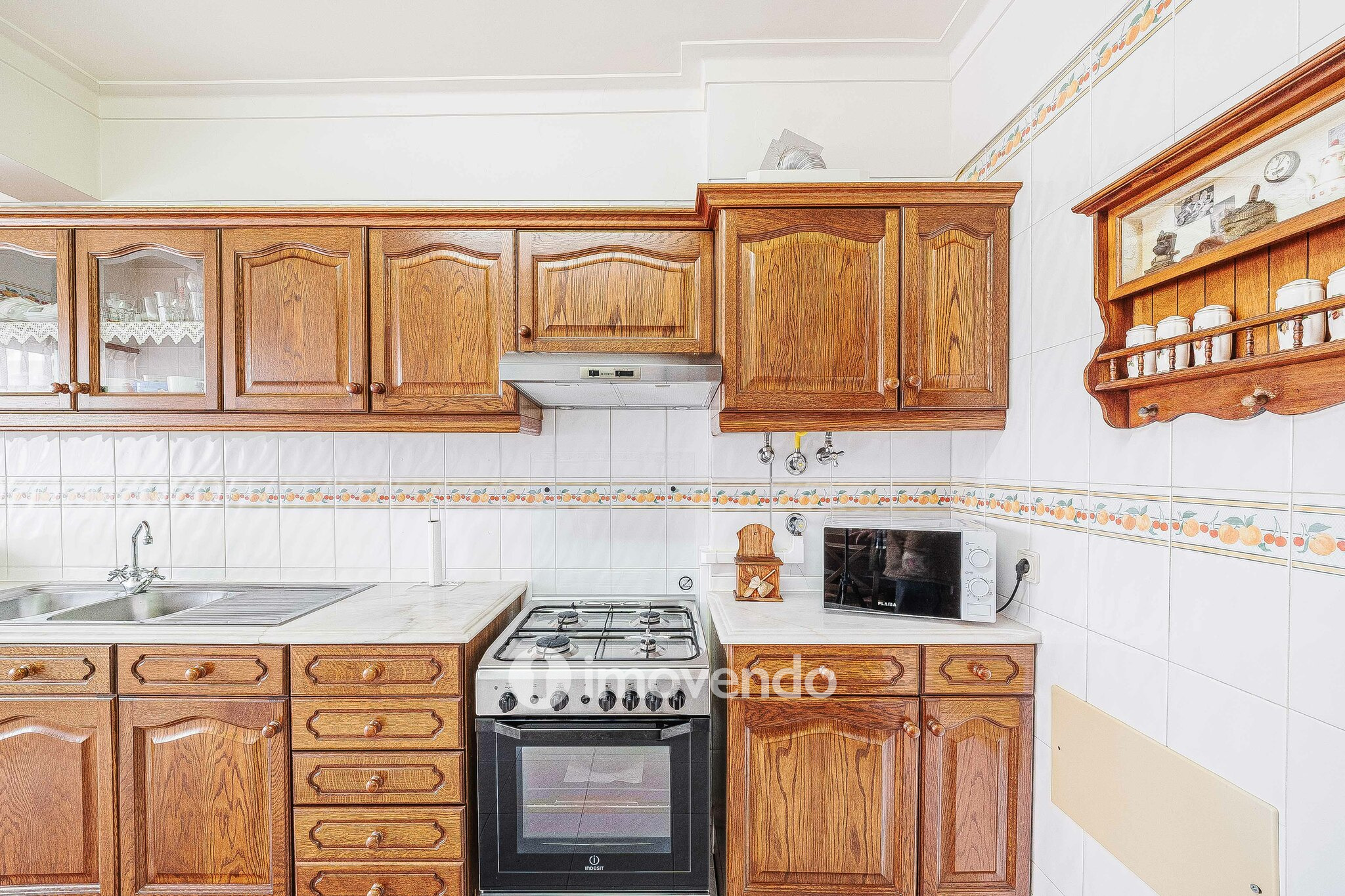 Apartamento T4 com garagem para duas viaturas, em Alverca