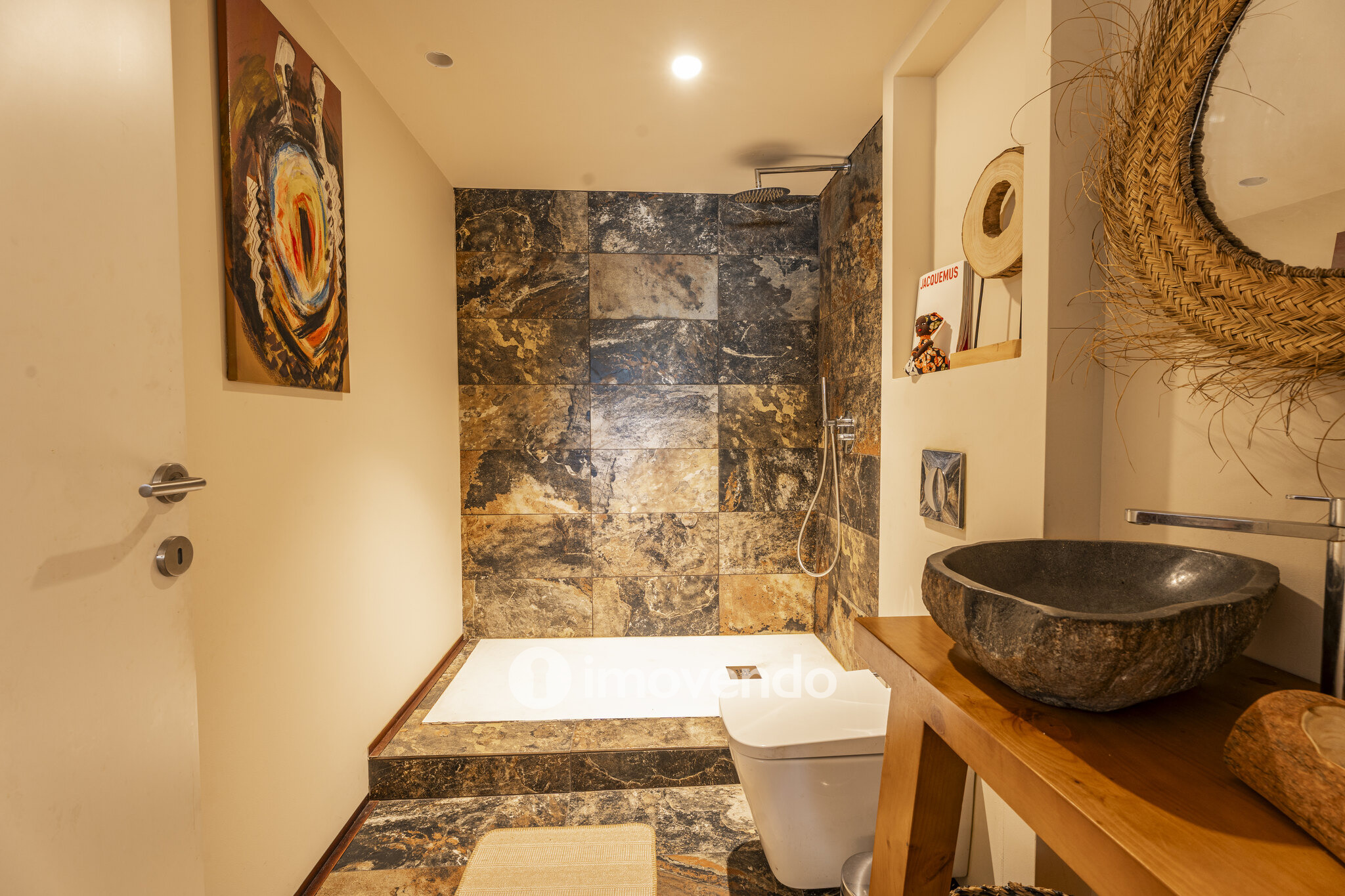 Moradia Independente em Nogueira - Elegância, Conforto, Exclusividade