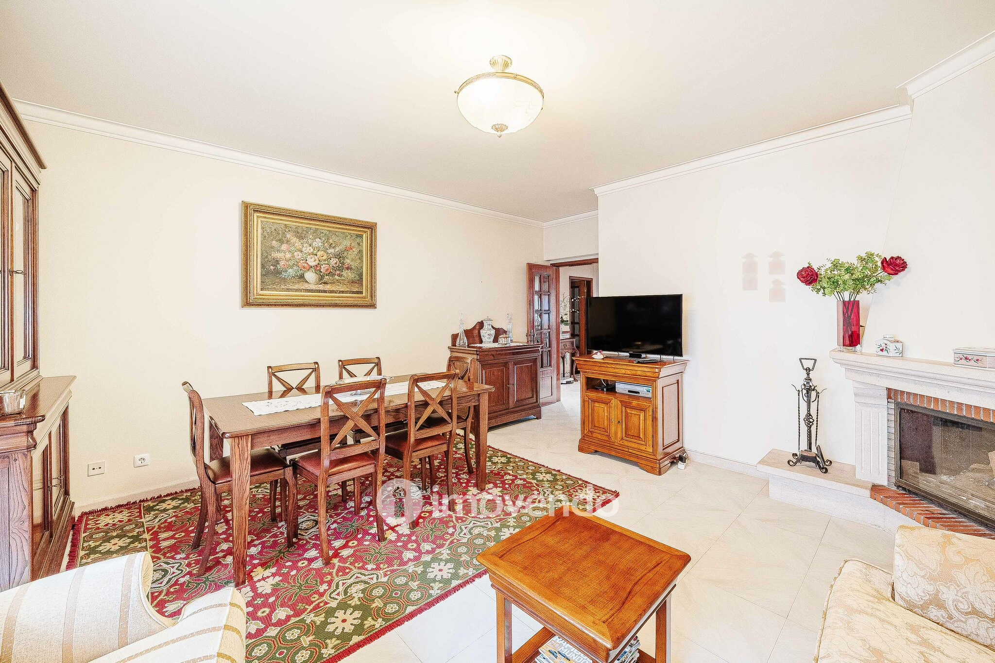 Apartamento T4 com garagem para duas viaturas, em Alverca