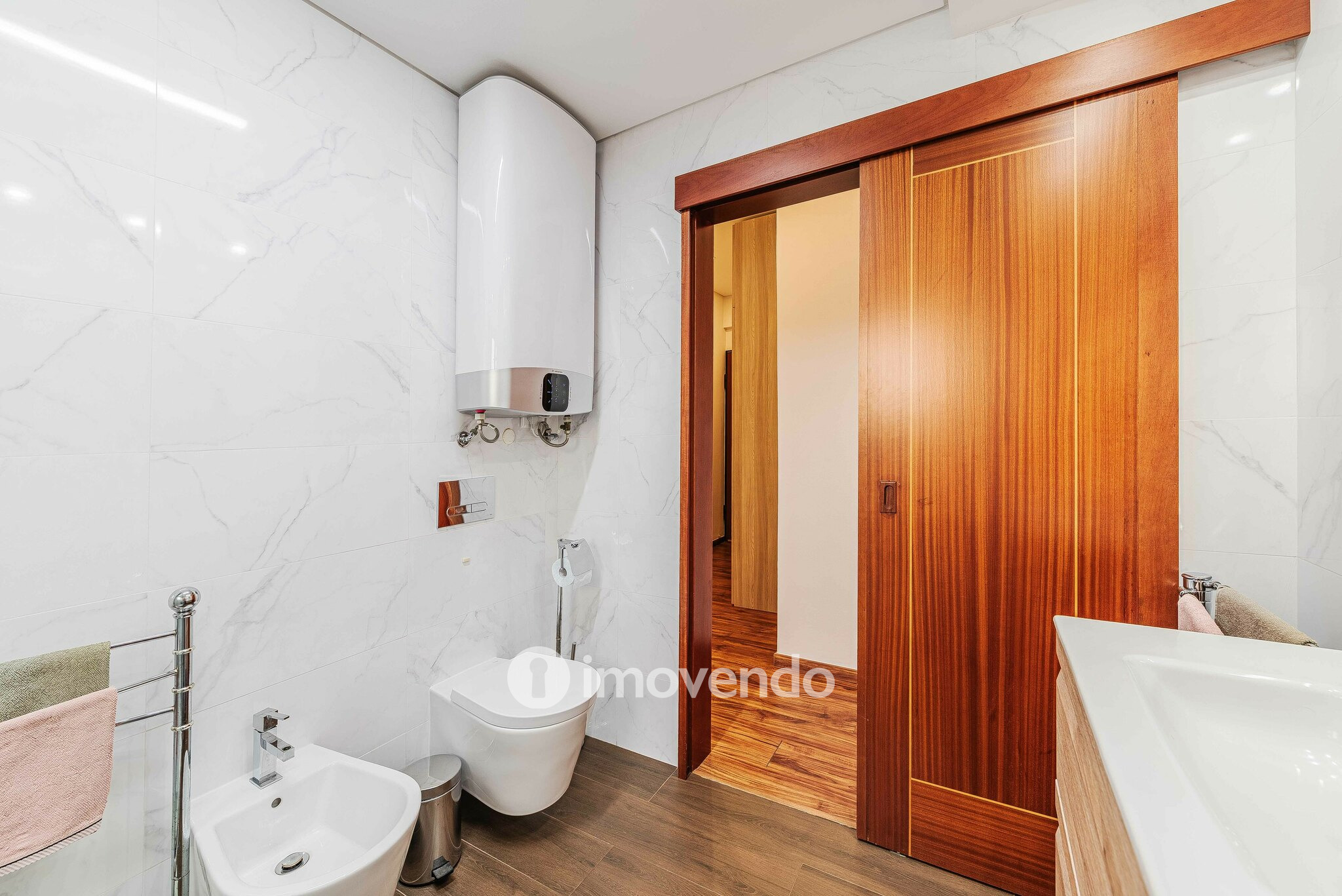 Apartamento T1 mobilado, com vista mar, na Costa da Caparica