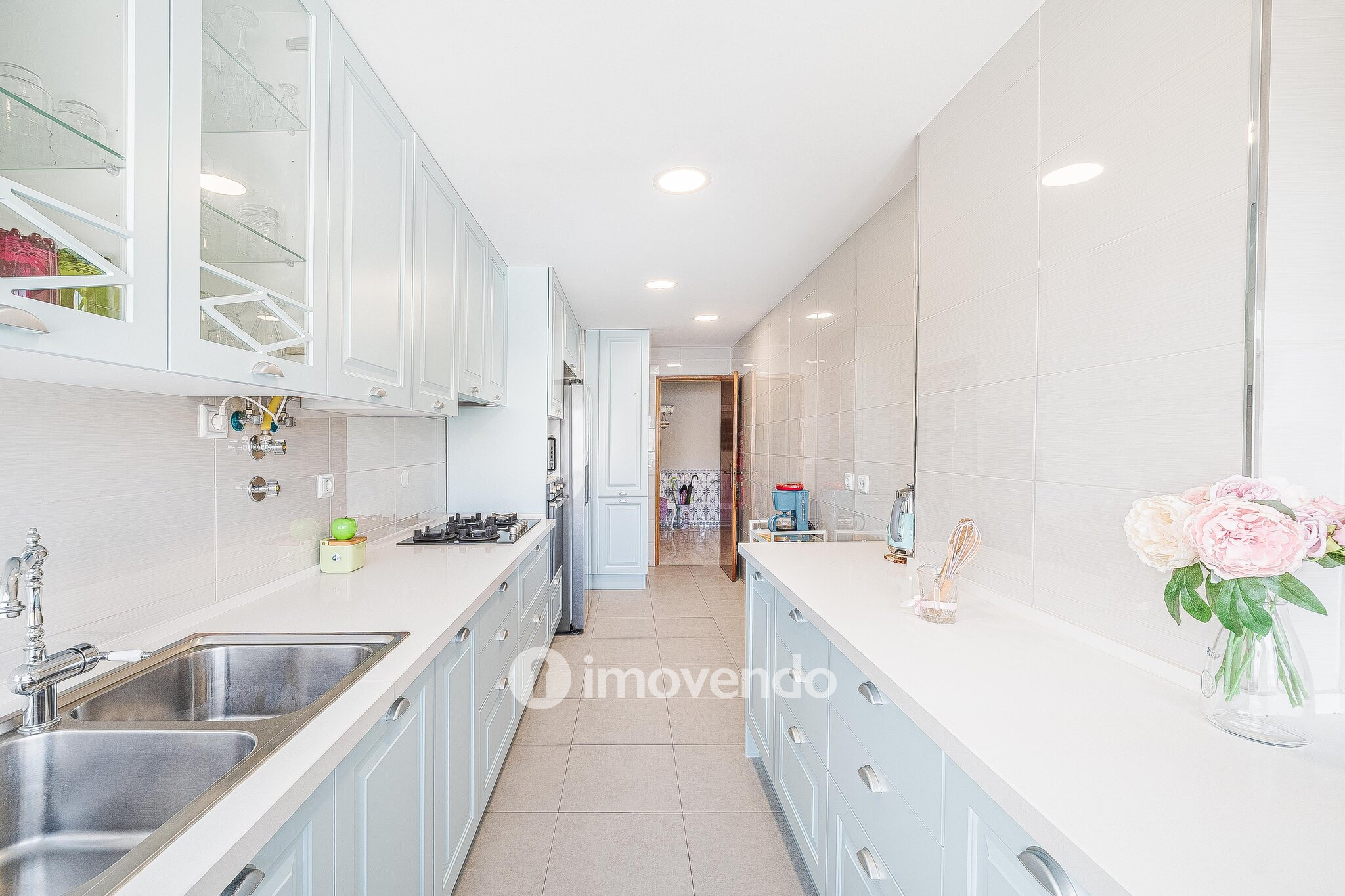 Apartamento T3, com áreas amplas, em Setúbal