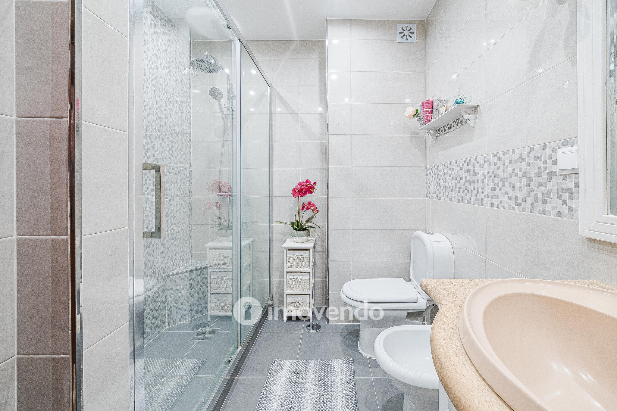 Apartamento T3, com áreas amplas, em Setúbal