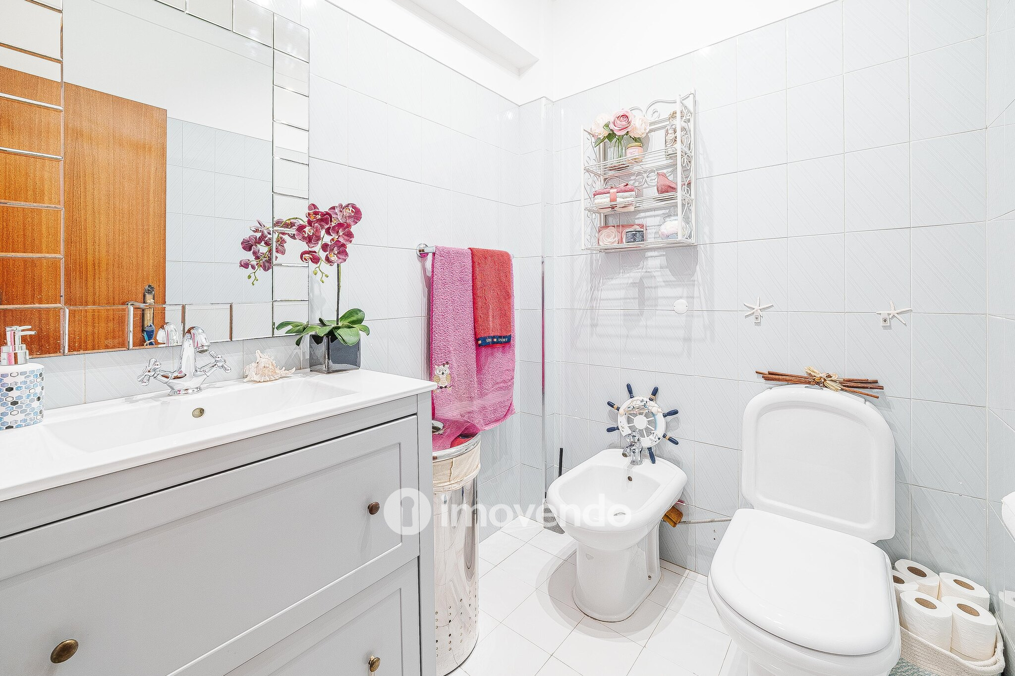 Apartamento T3, com áreas amplas, em Setúbal