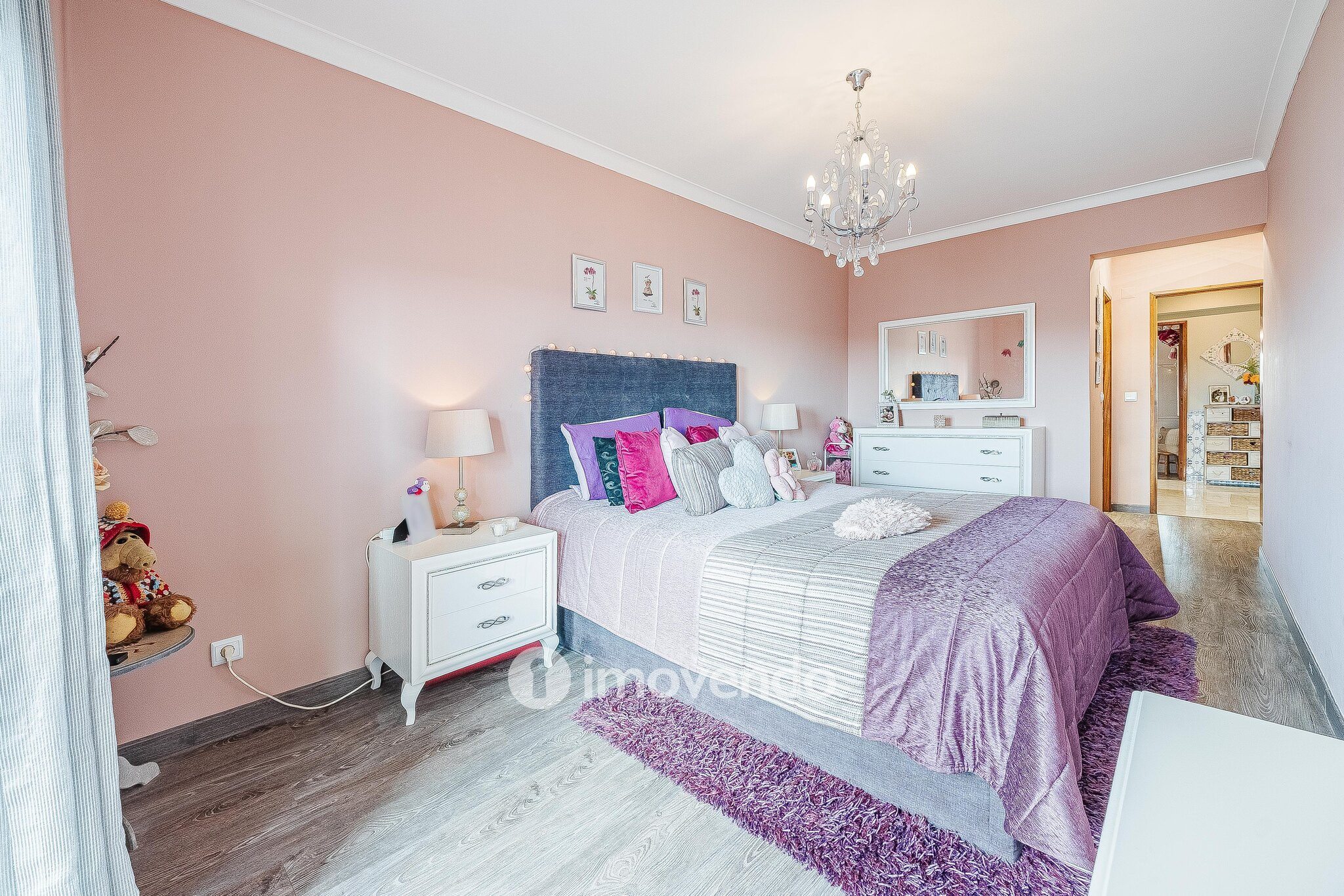 Apartamento T3, com áreas amplas, em Setúbal
